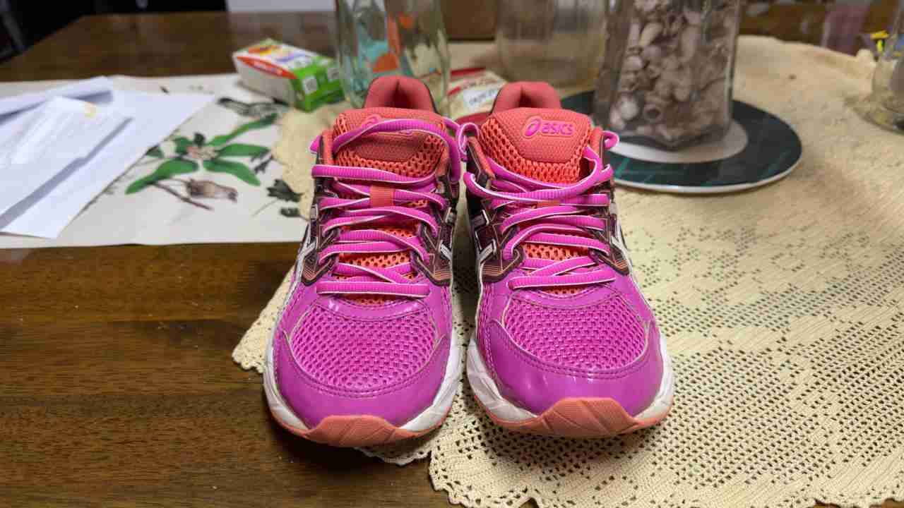 Zapatillas deportivas rosas Asics - 2