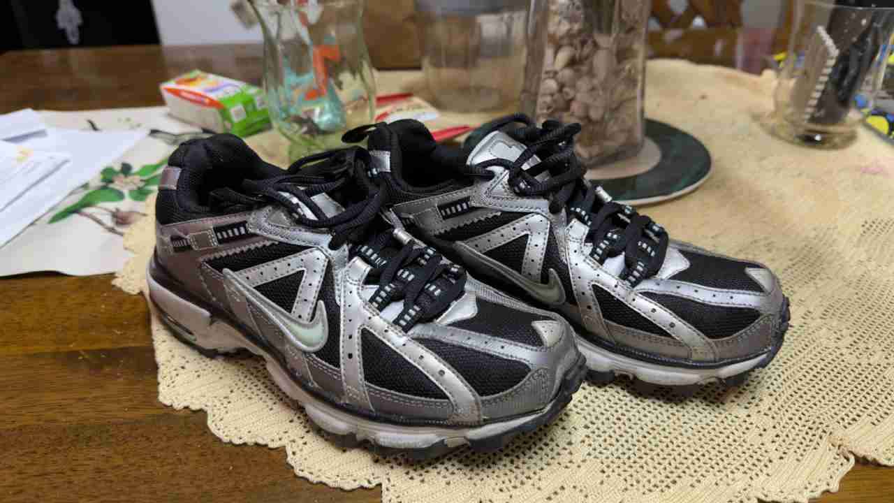 Zapatillas deportivas rosas Asics - 5