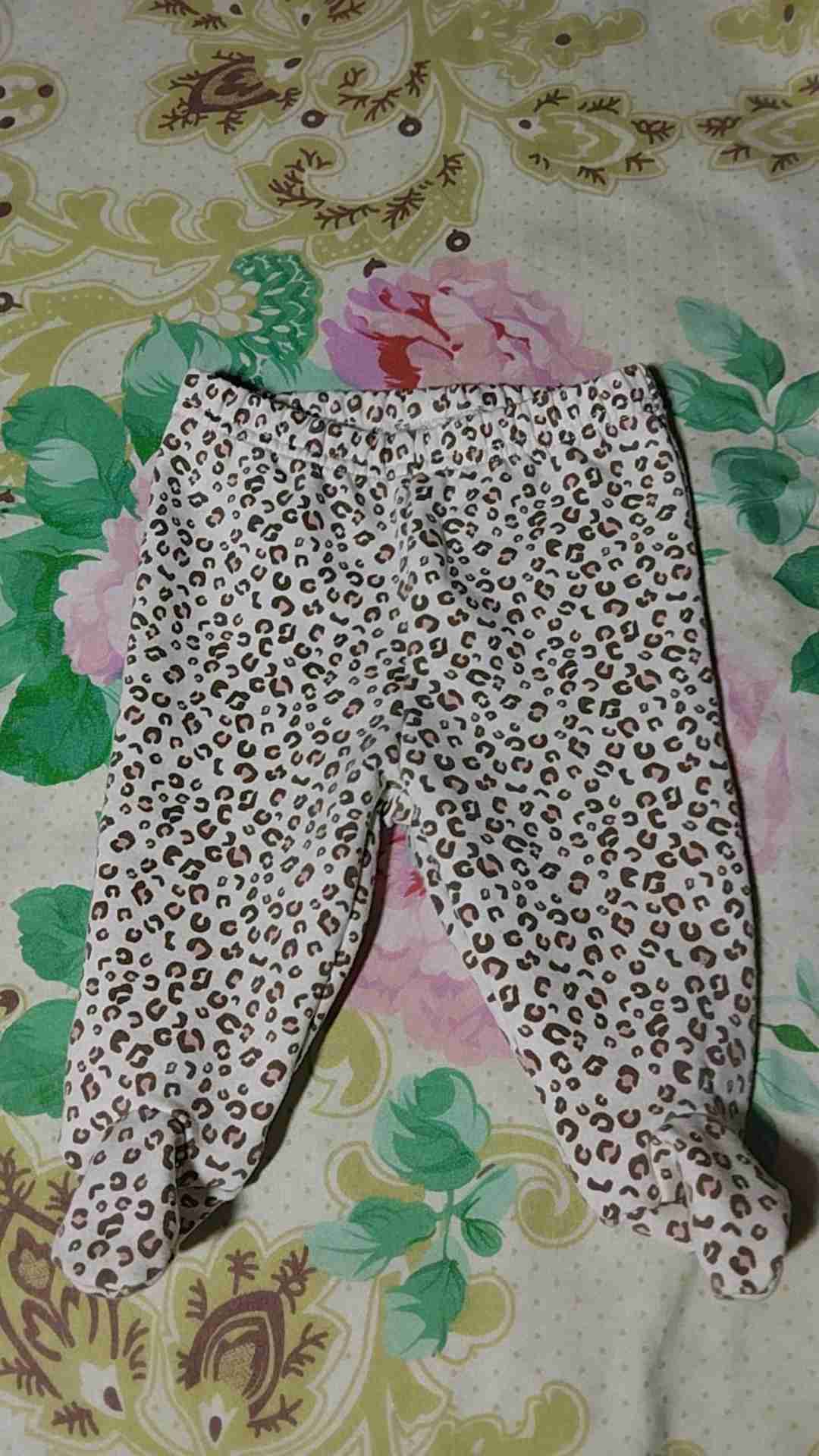 Jeans infantiles con bordado floral - 3