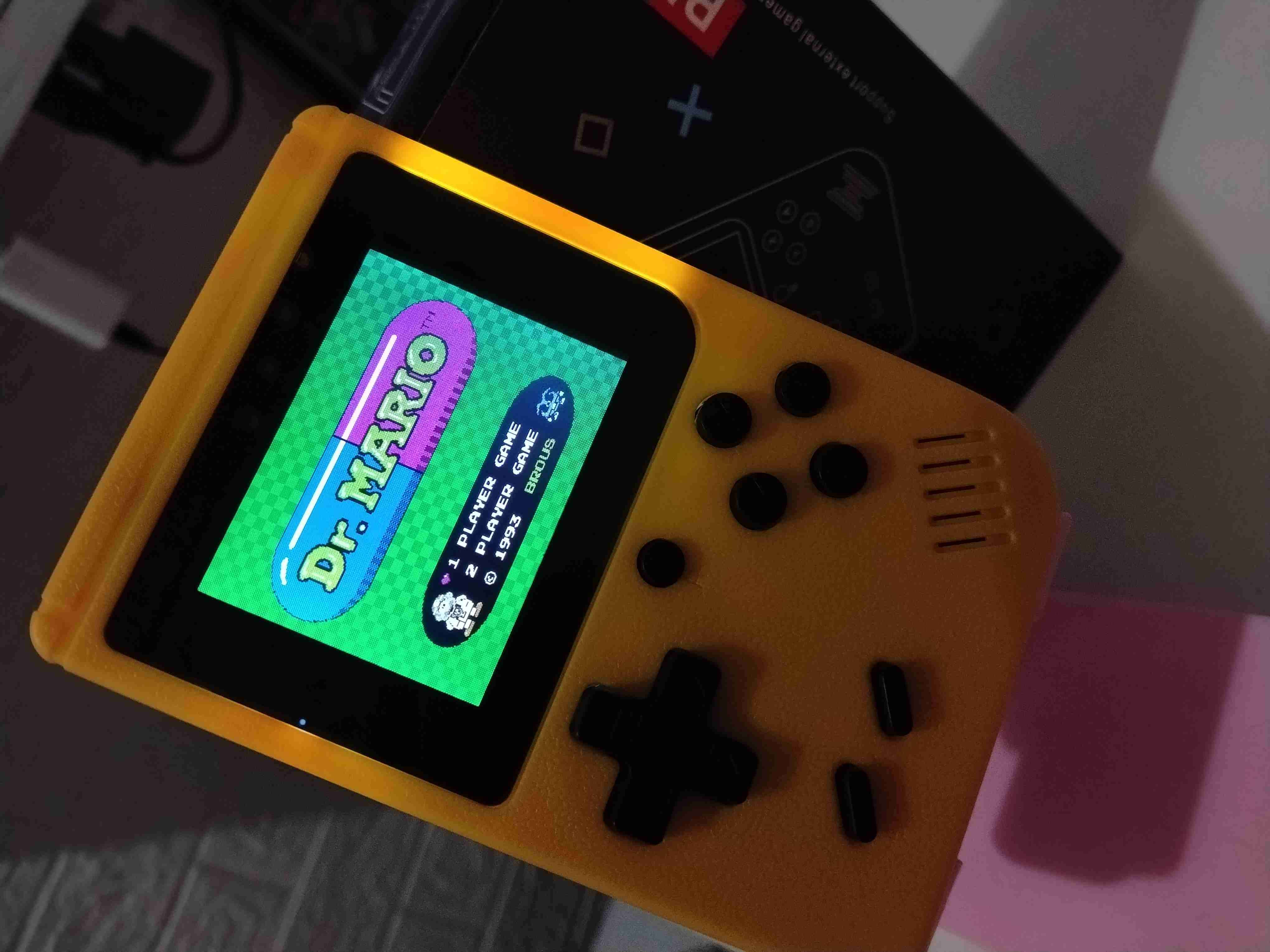 Consola portátil retro amarilla 8 bits NES - miniatura 2