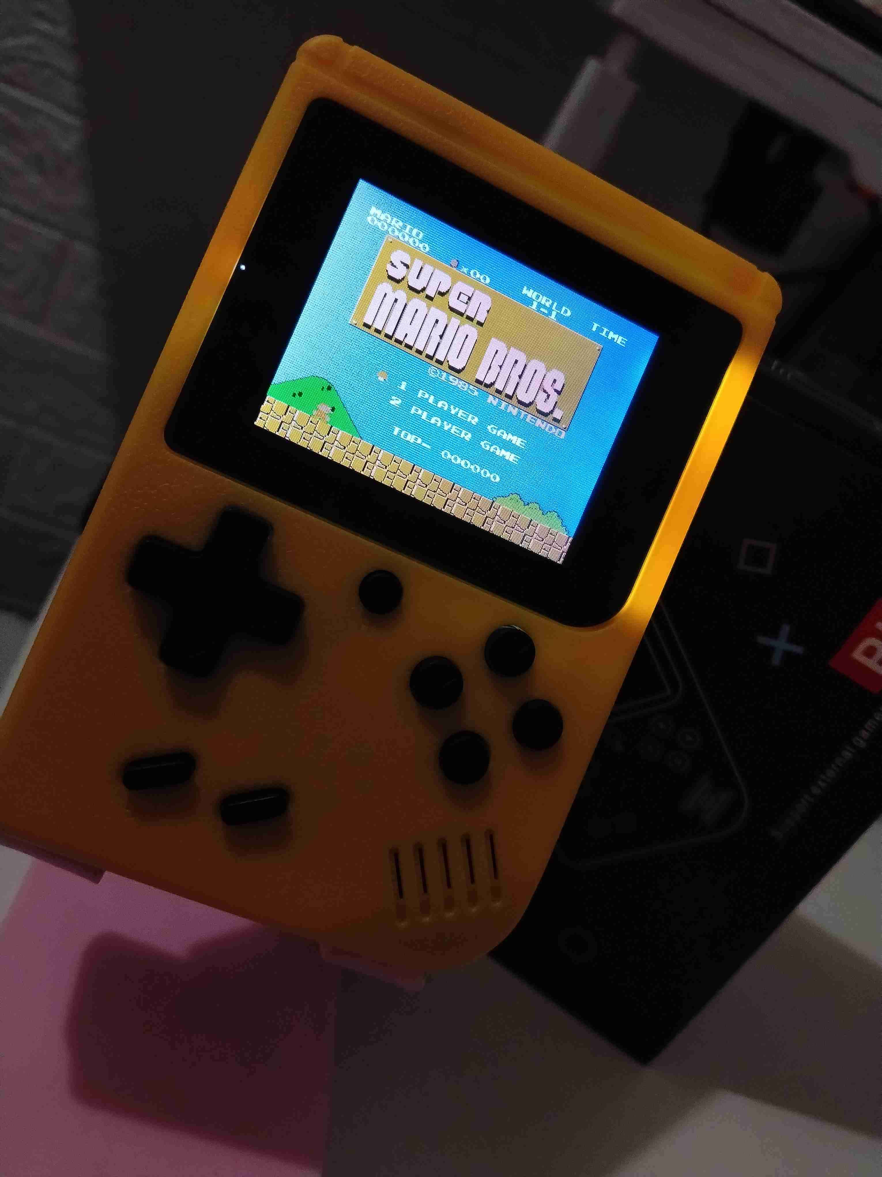 Consola portátil retro amarilla 8 bits NES - miniatura 4