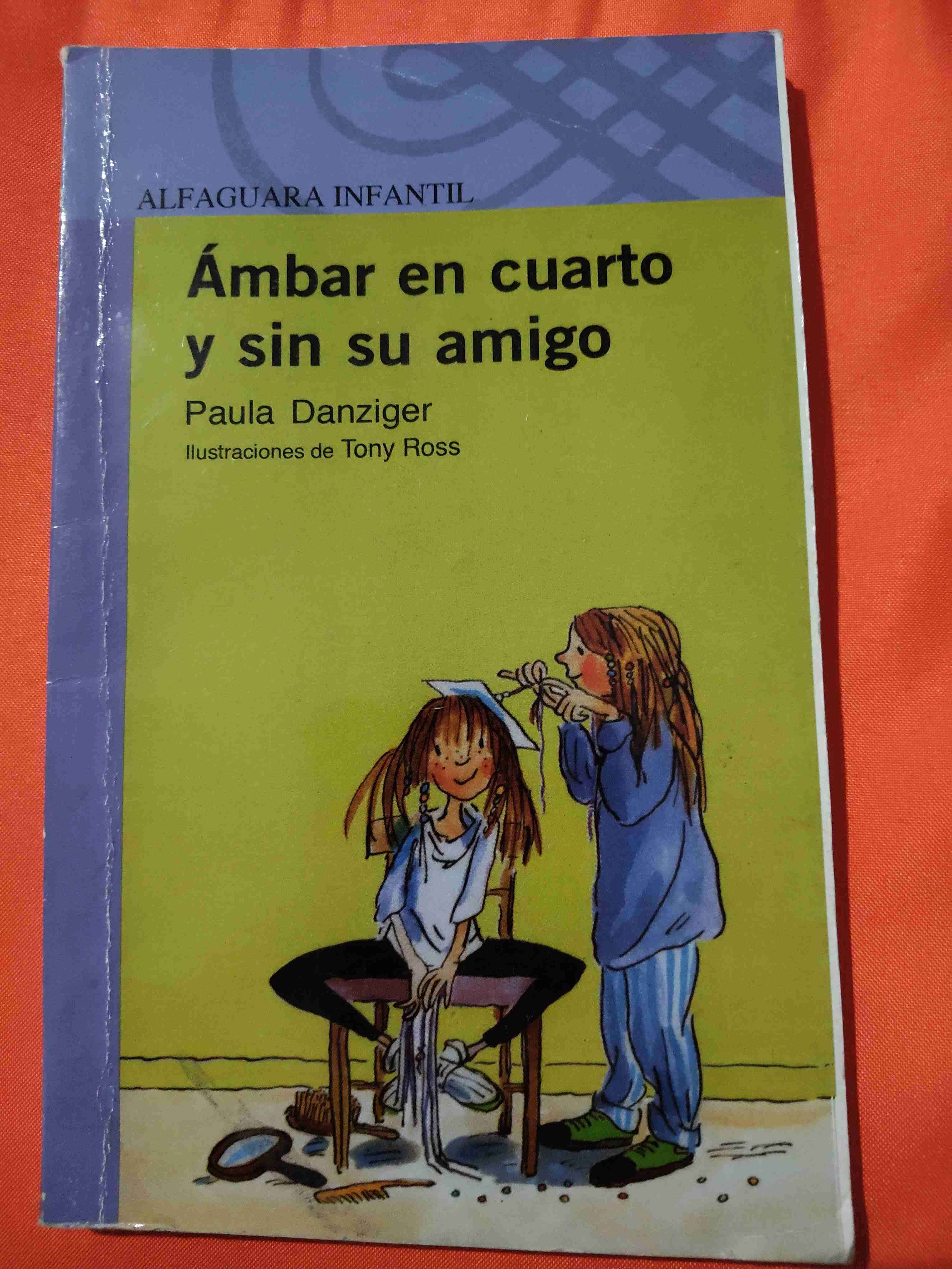 Ámbar en cuarto y sin su amigo