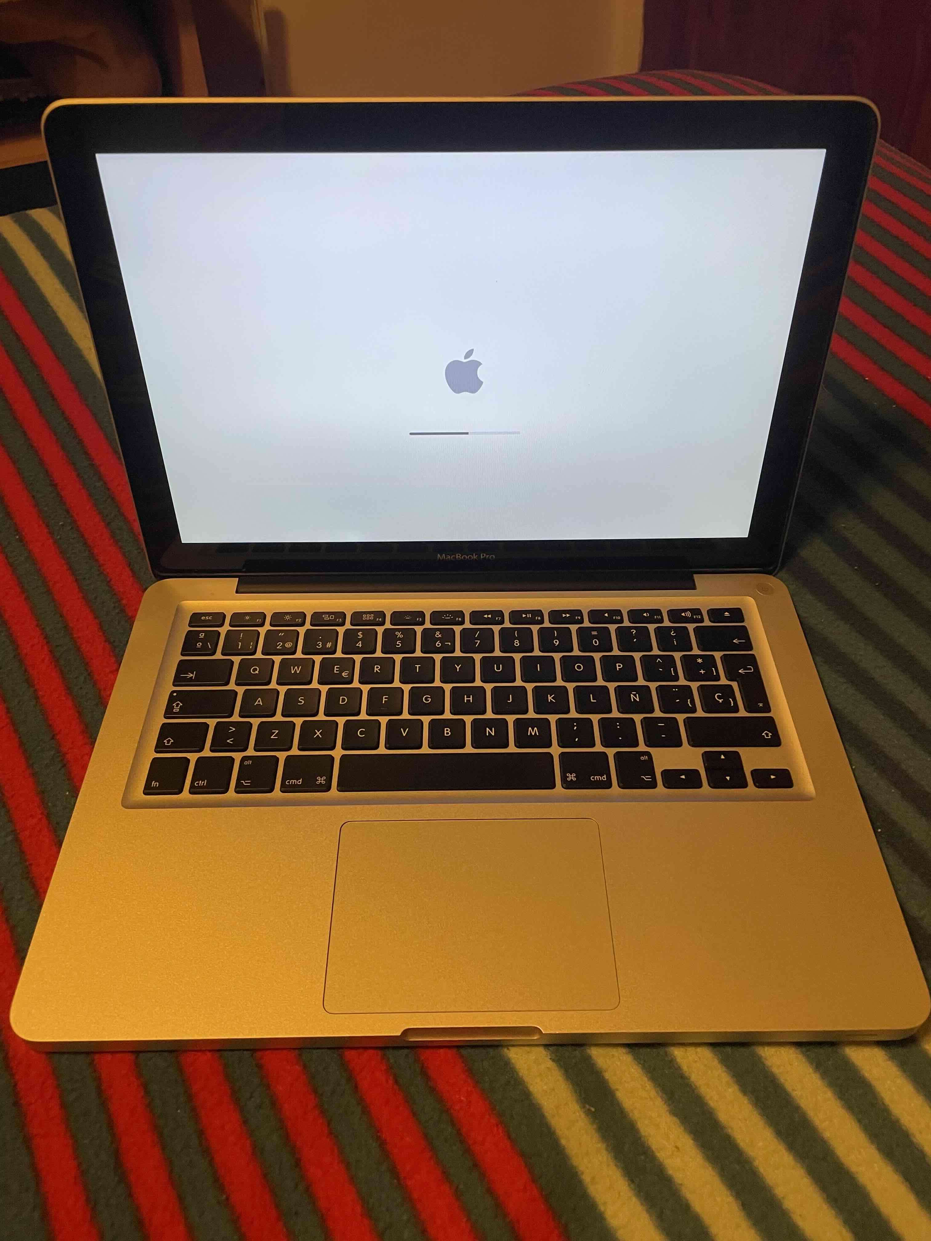 Laptop Apple MacBook Pro mid 2012 - miniatura 2