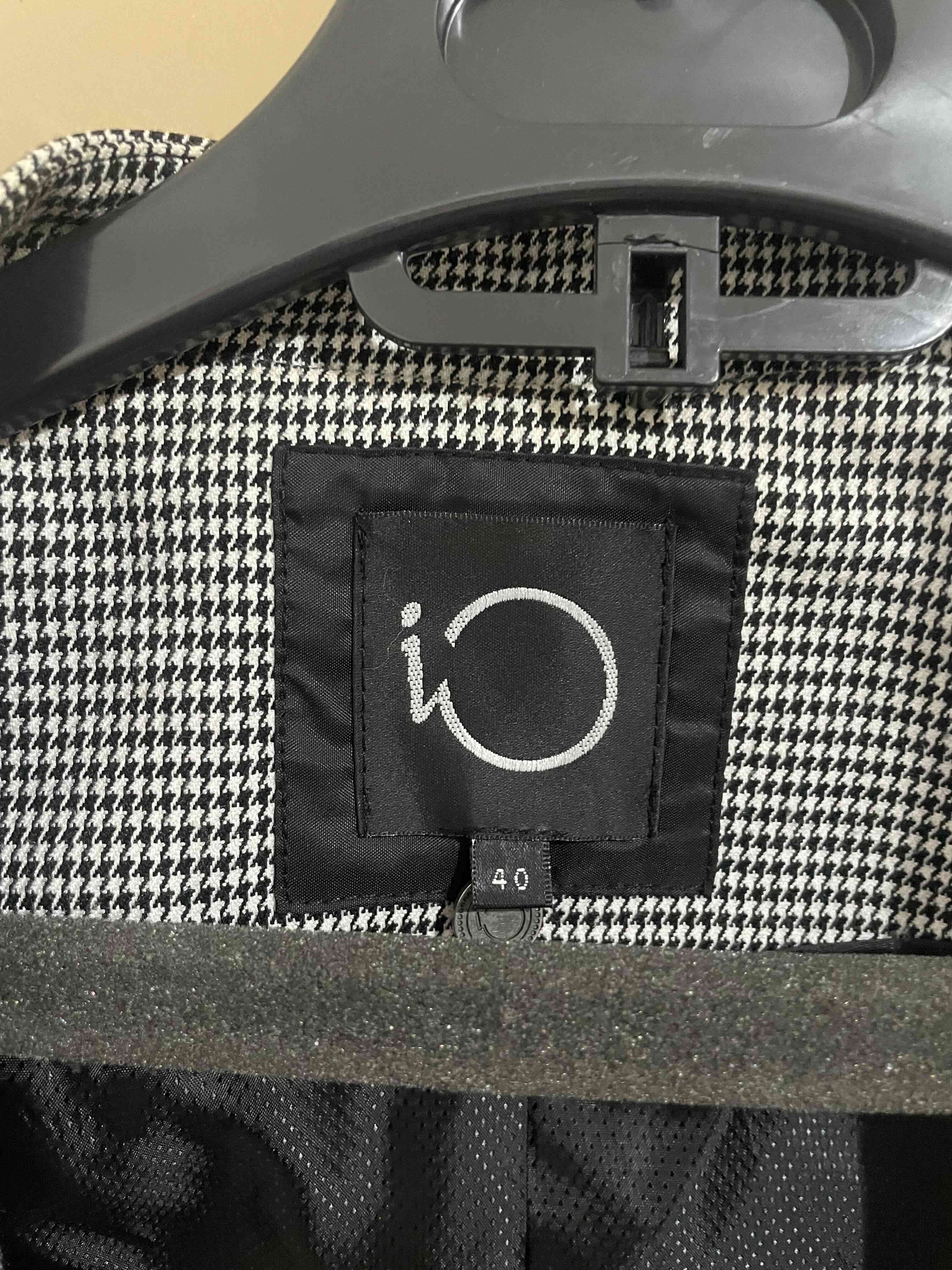 Blazer marca iO - miniatura 2