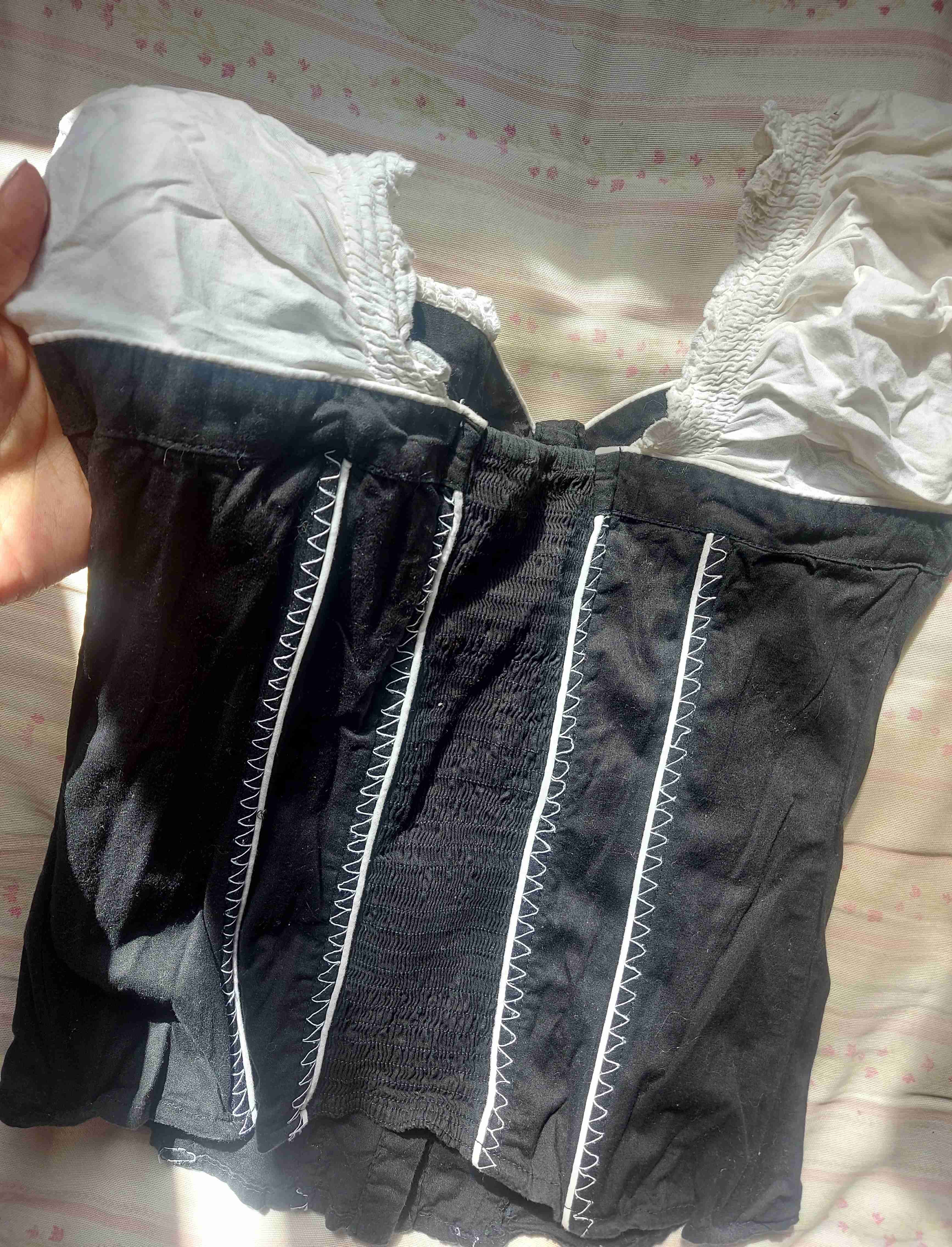 Blusa vintage blanca y negra - miniatura 4