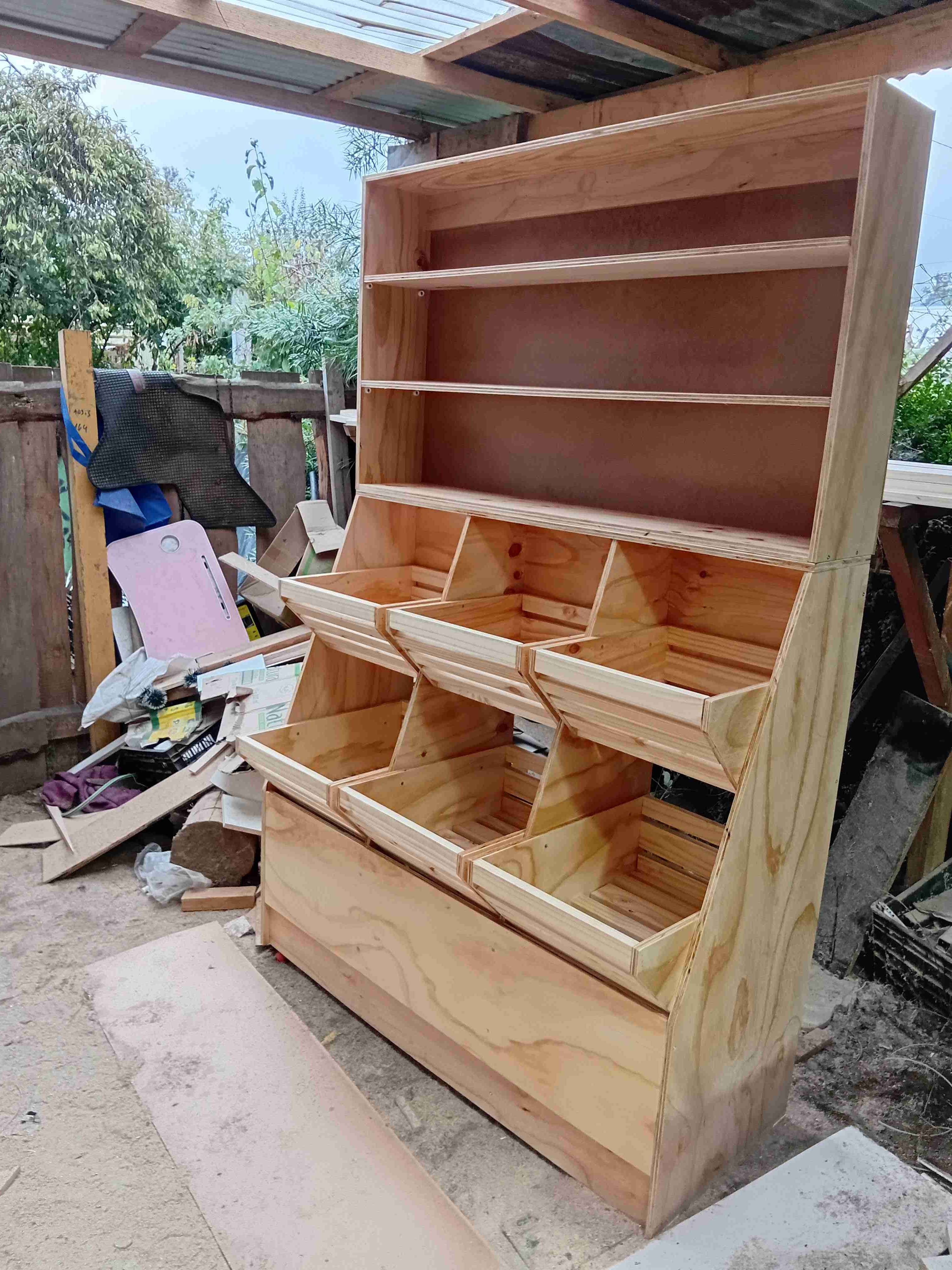 Mueble expositor de madera - miniatura 3