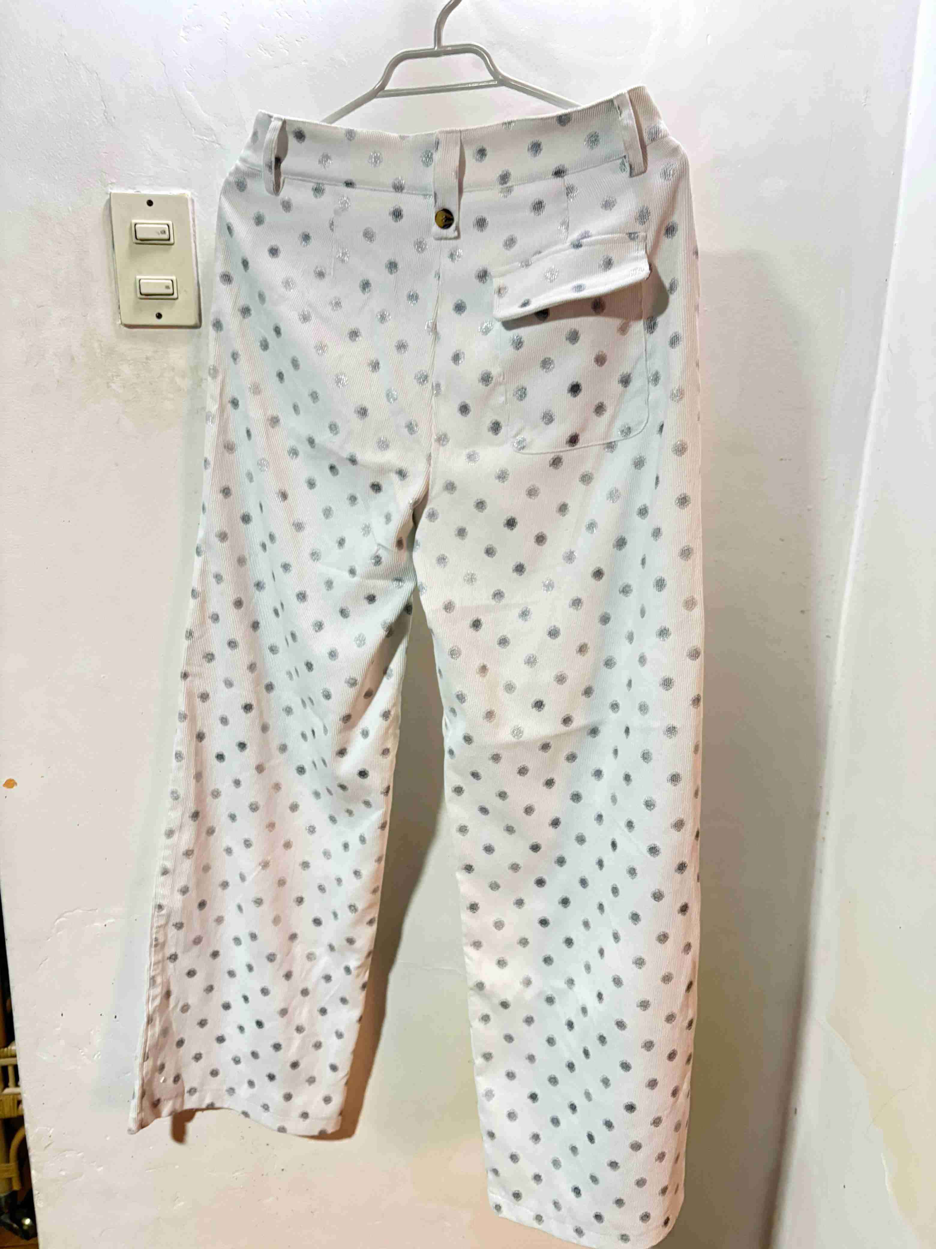 Pantalones beige a lunares talla S - 3