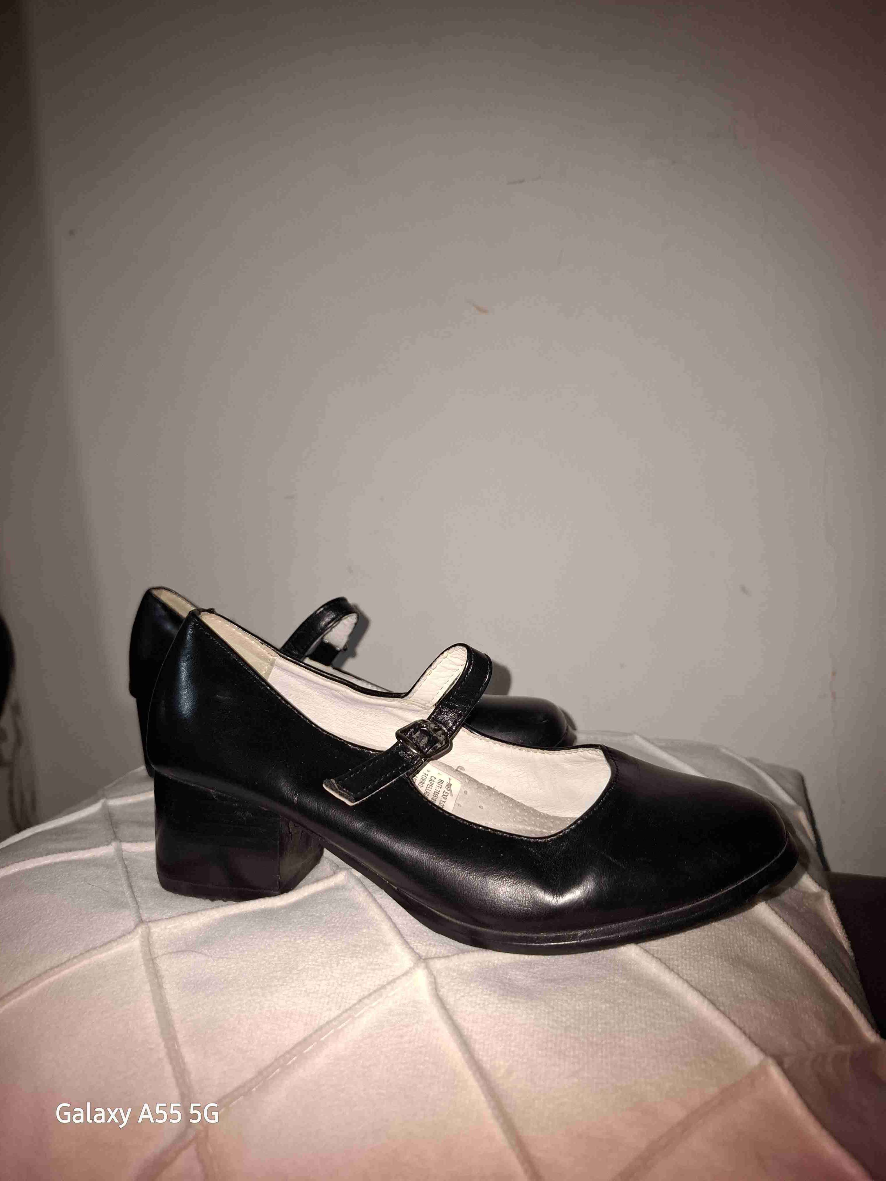 Zapatos negros de charol talla.35 - 3