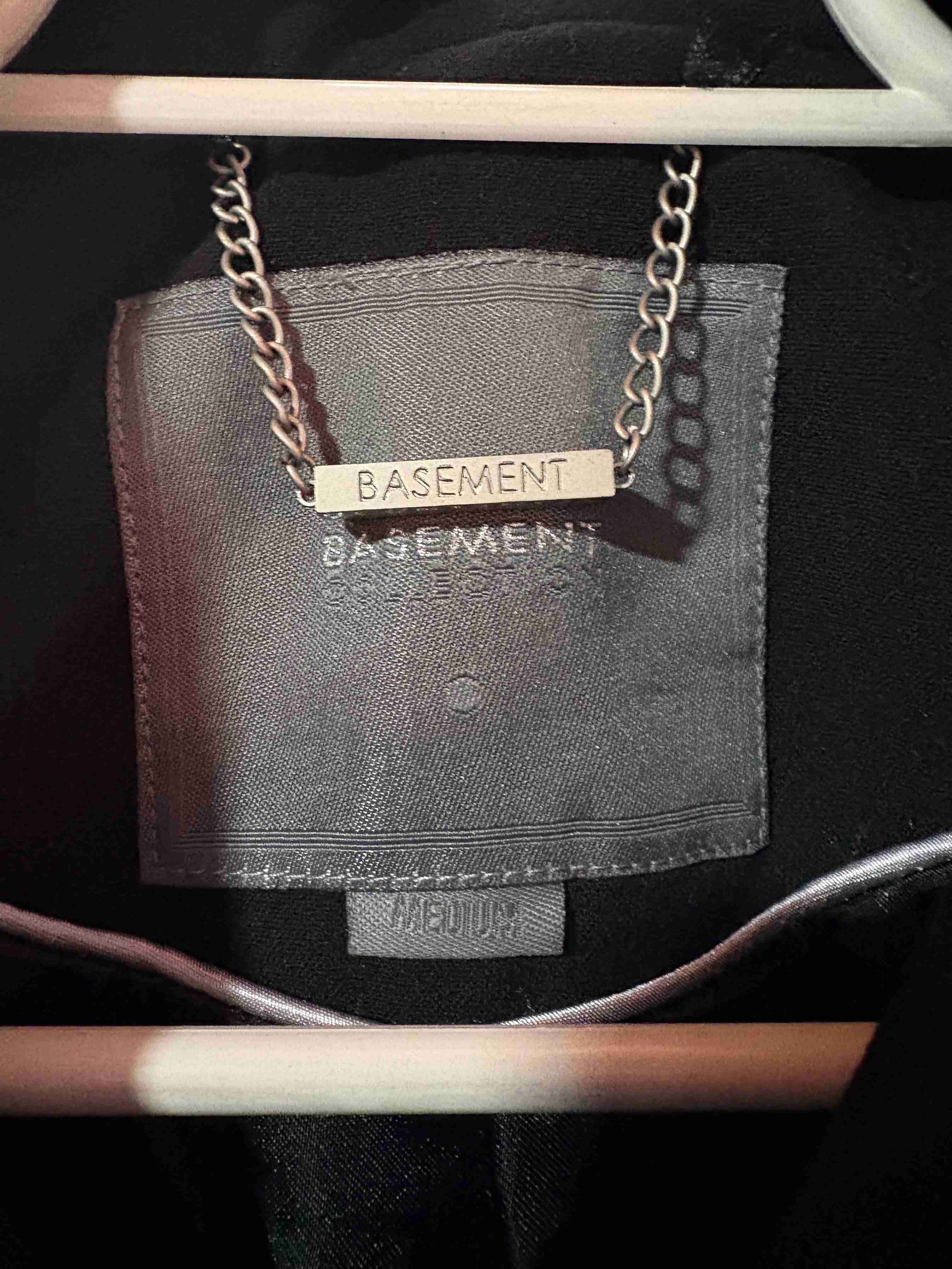 Abrigo negro elegante mujer - 2