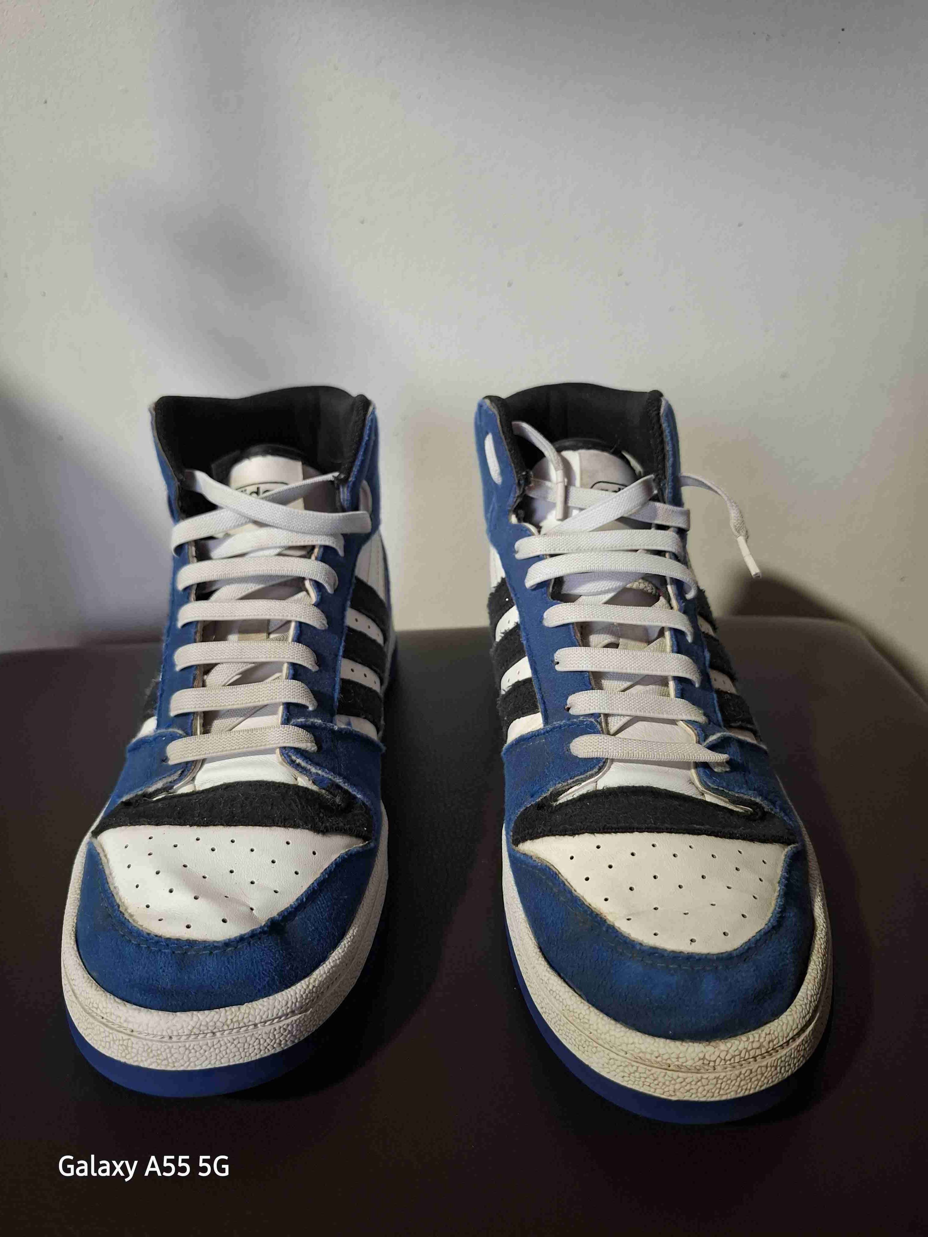 Zapatillas deportivas azul y blanco - miniatura 2