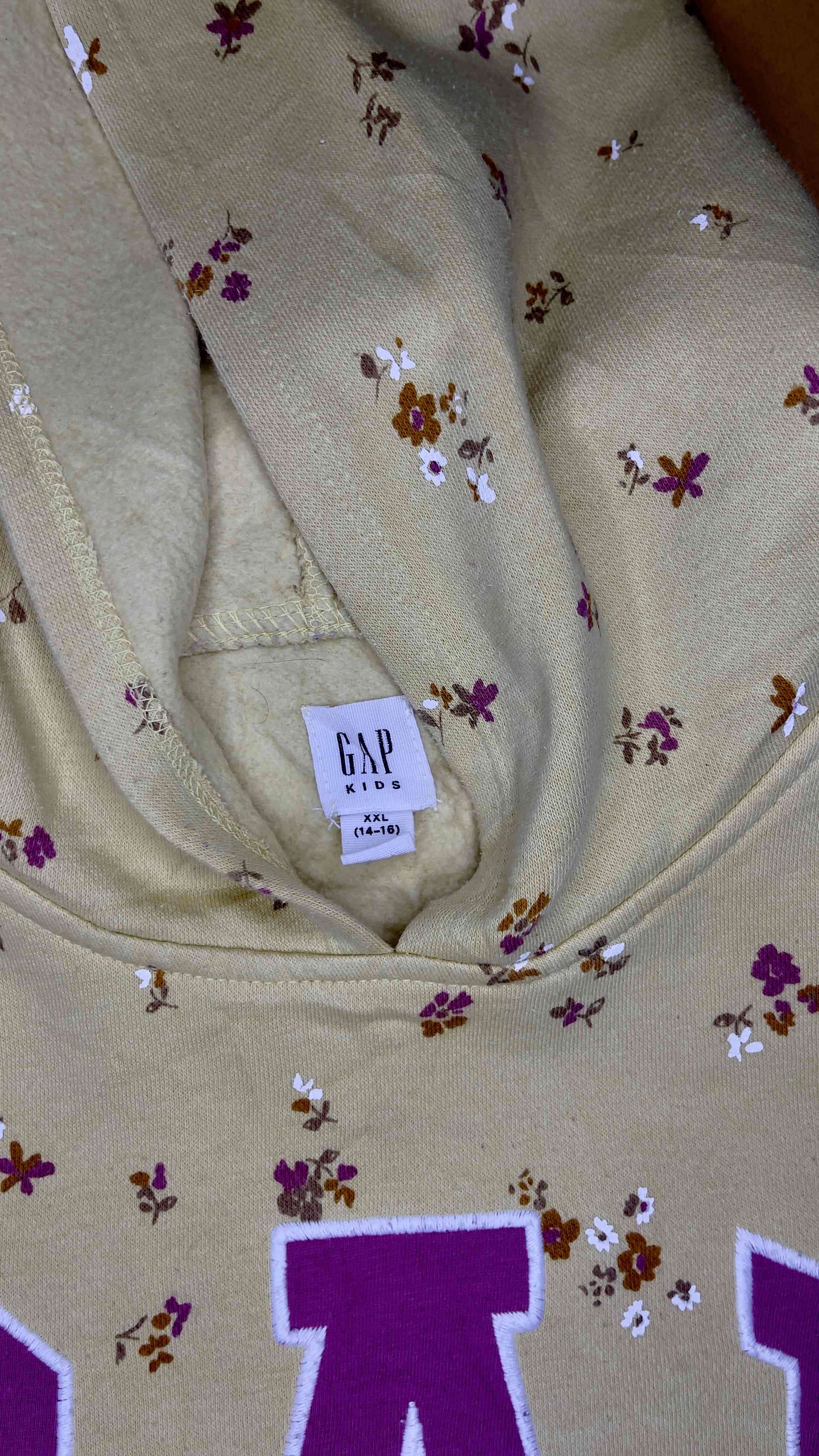 Polerón beige floral GAP Kids - miniatura 1