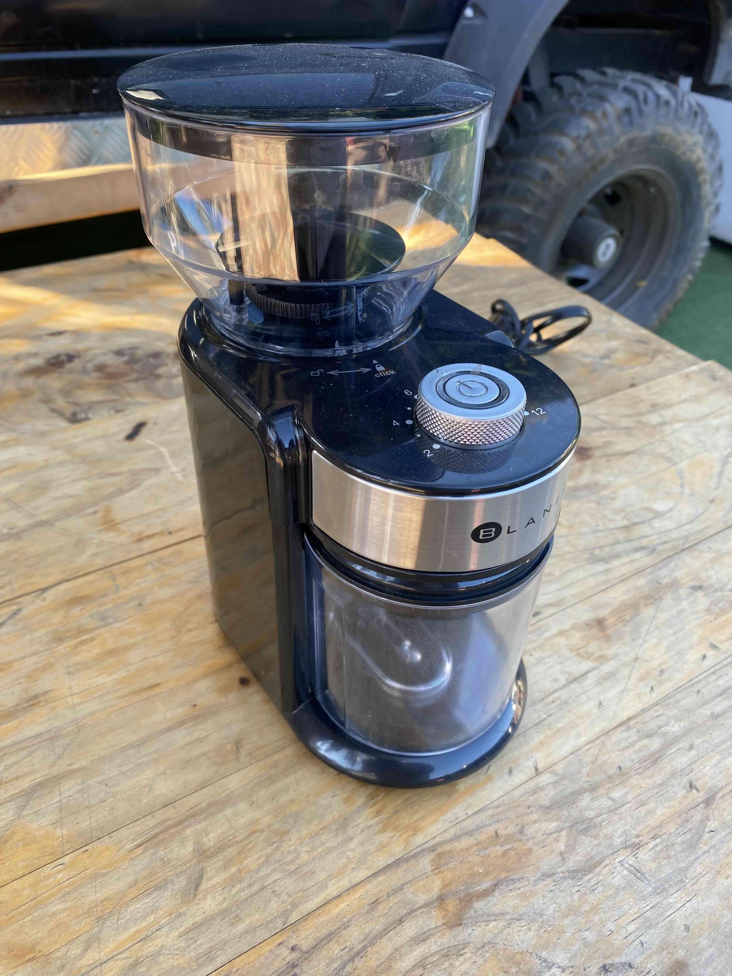 Molino de café eléctrico - miniatura 2