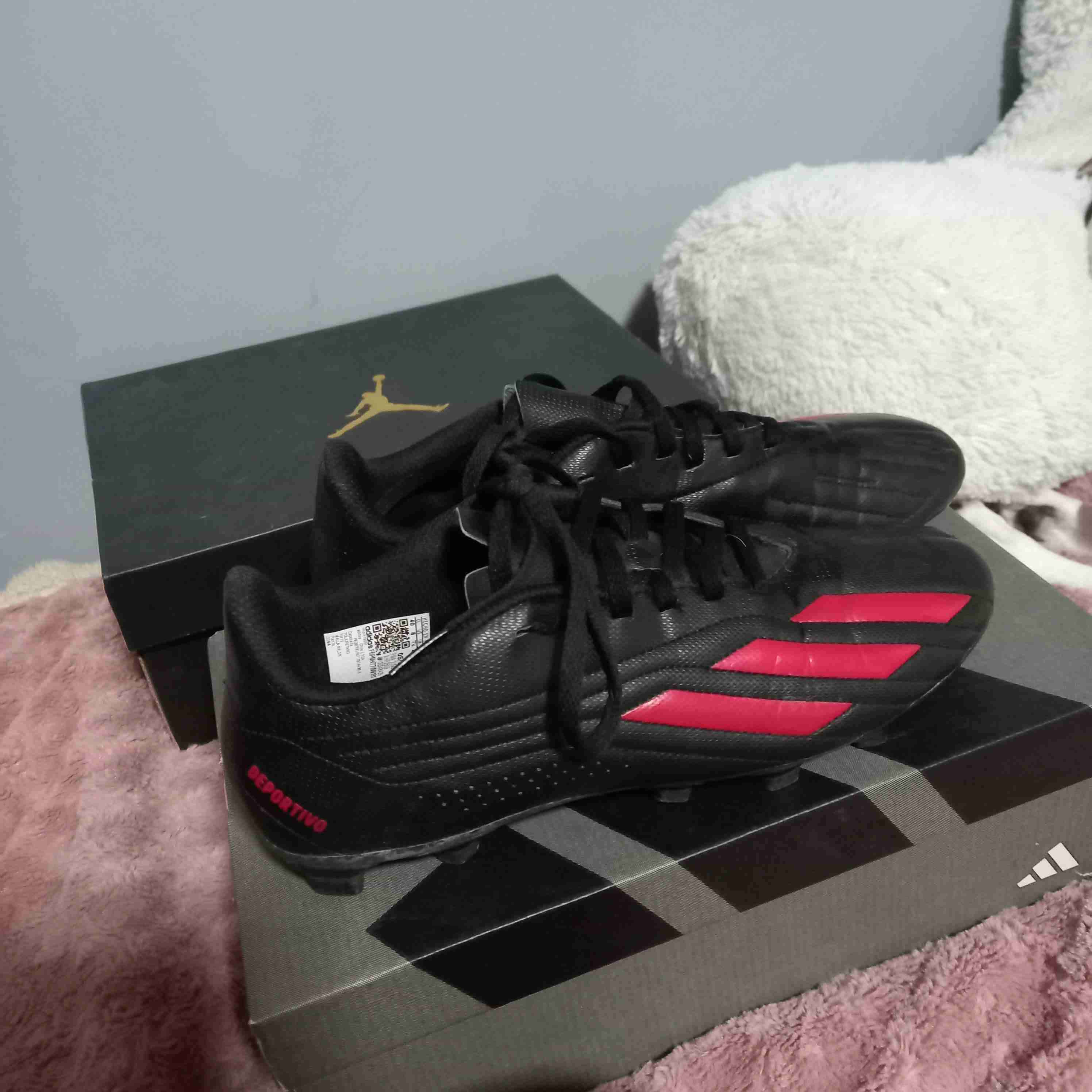 Zapatos de fútbol Adidas - miniatura 1