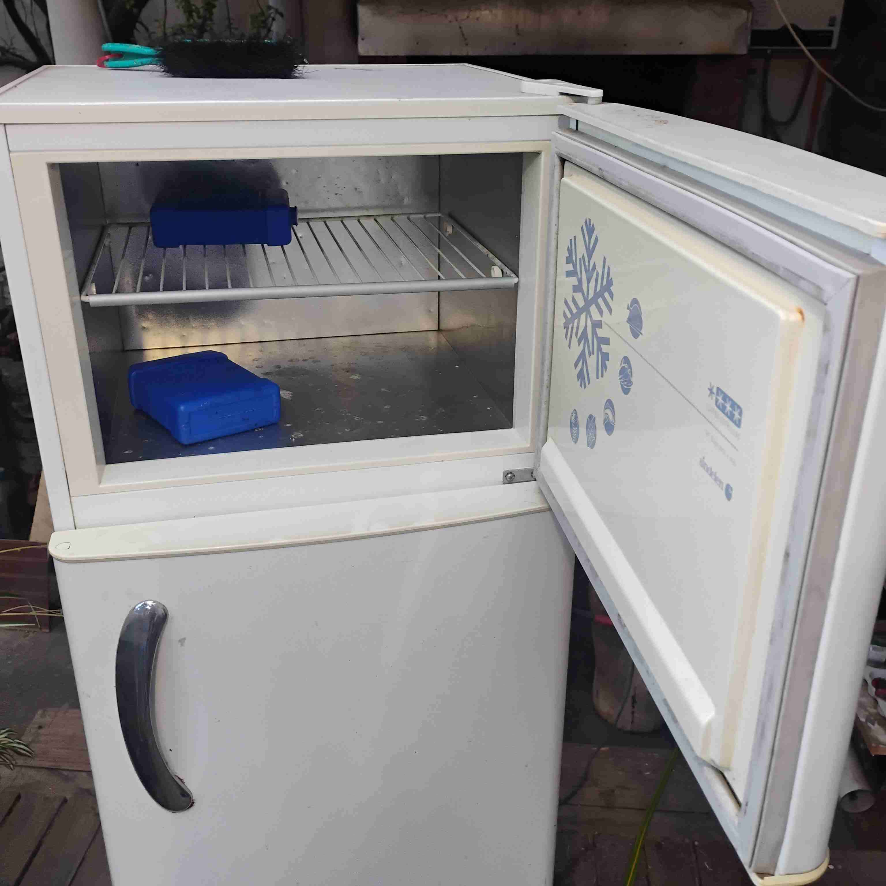 Refrigerador blanco dos puertas Sindelen - miniatura 3