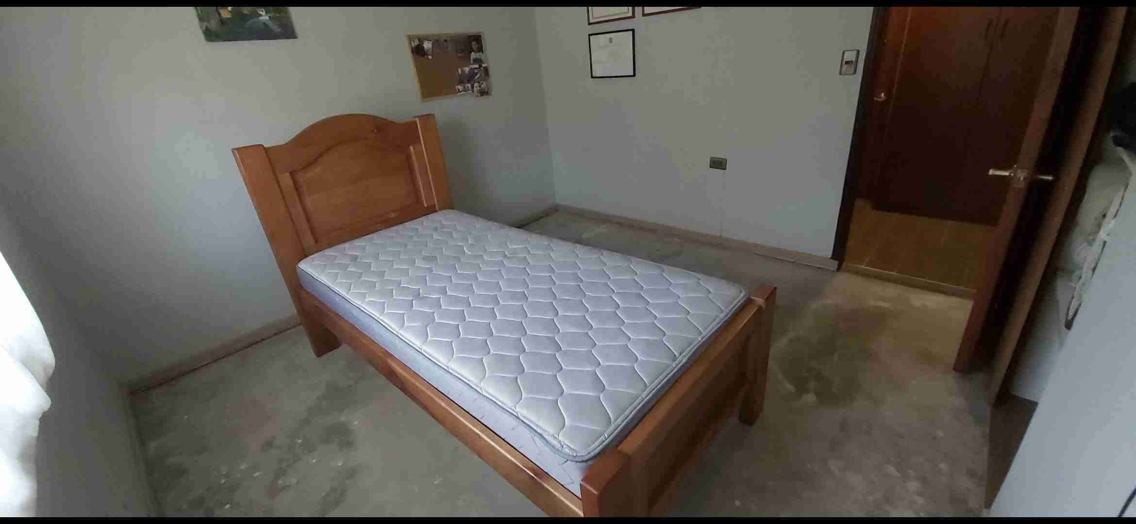 Cama de madera 1 plaza con colchón - miniatura 1