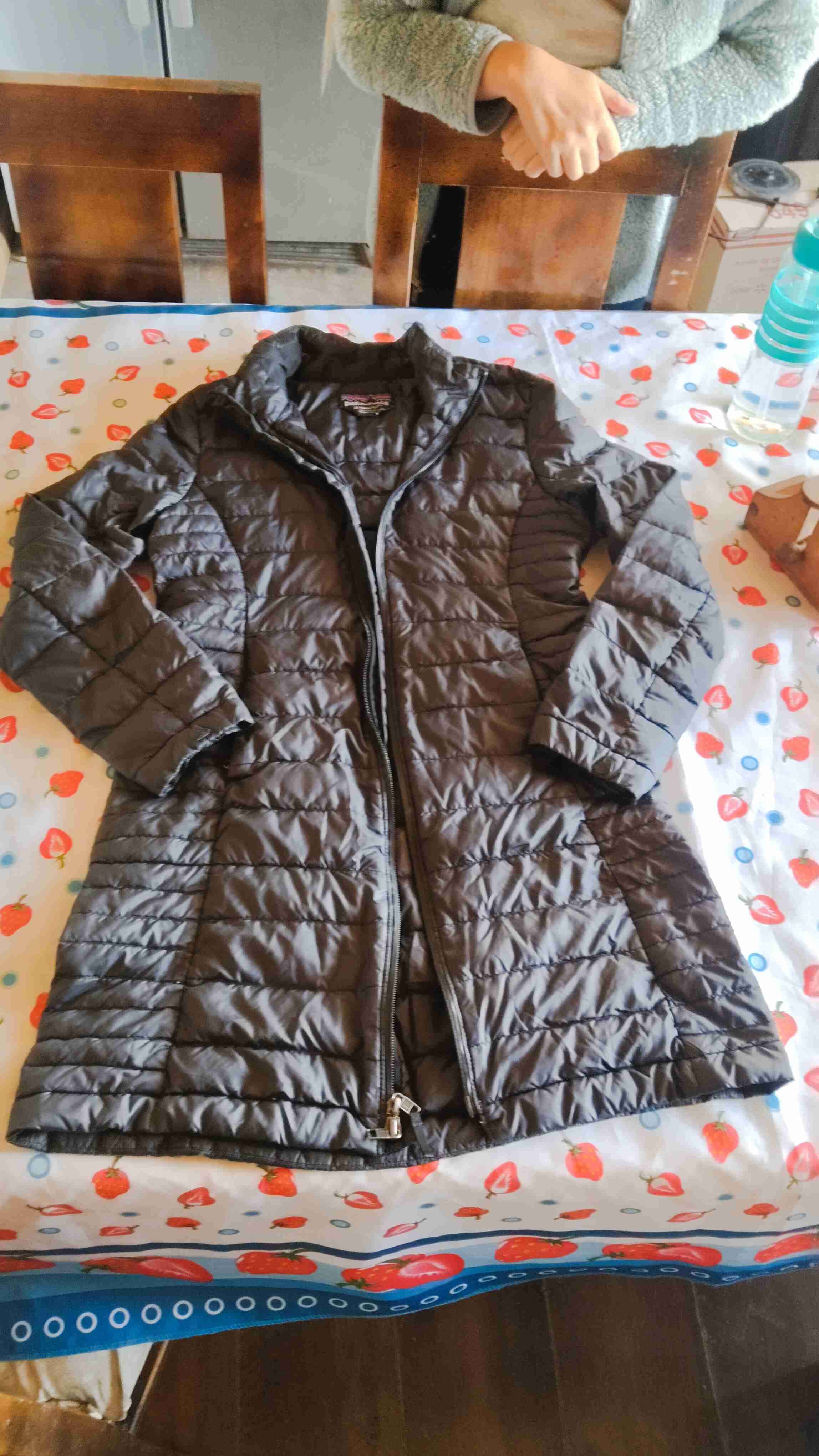 Parka Mujer Negra Patagonia - miniatura 3