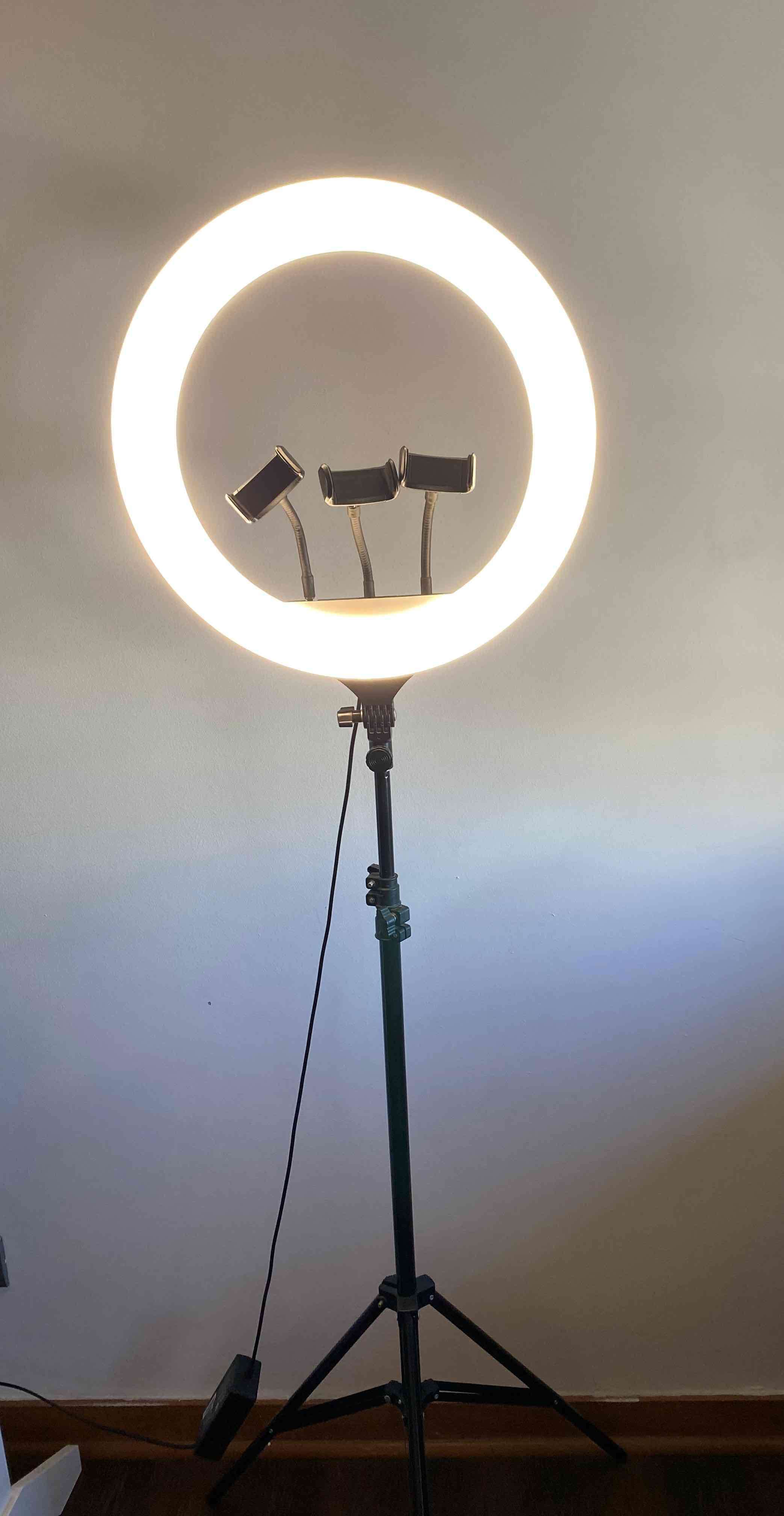 Aro de luz LED con trípode - 4