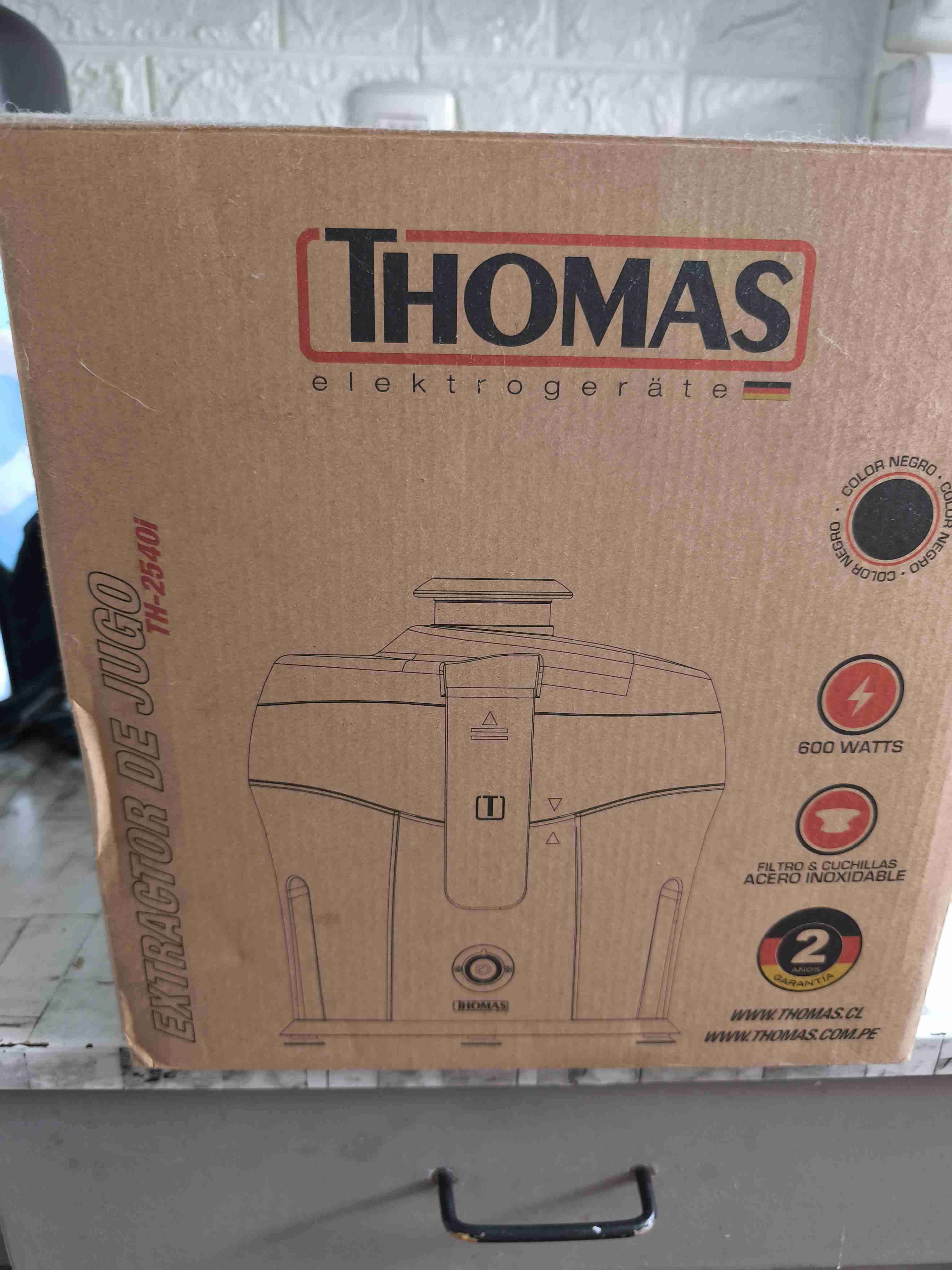 Extractor de jugo Thomas 600W - miniatura 1