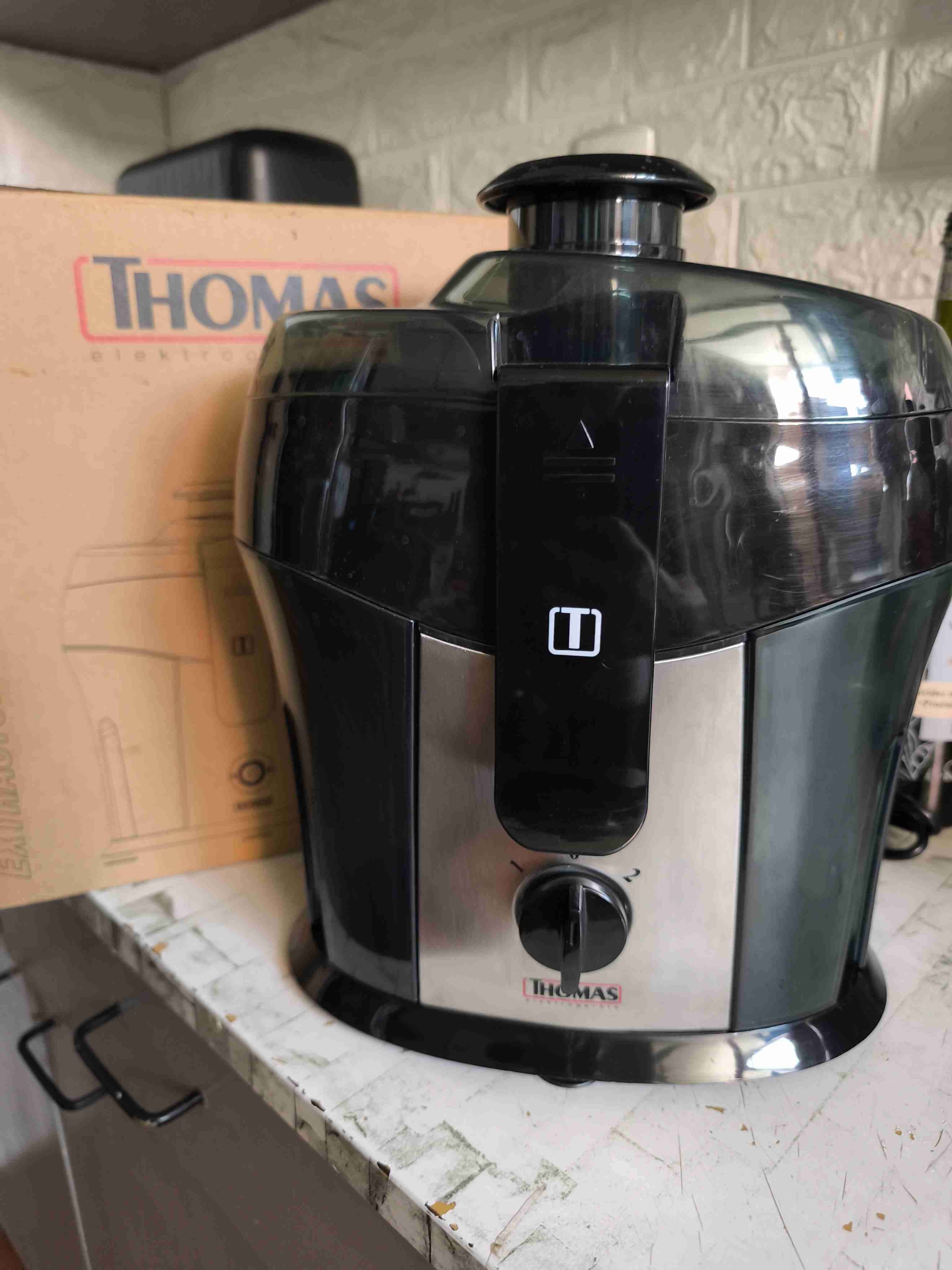 Extractor de jugo Thomas 600W - miniatura 2