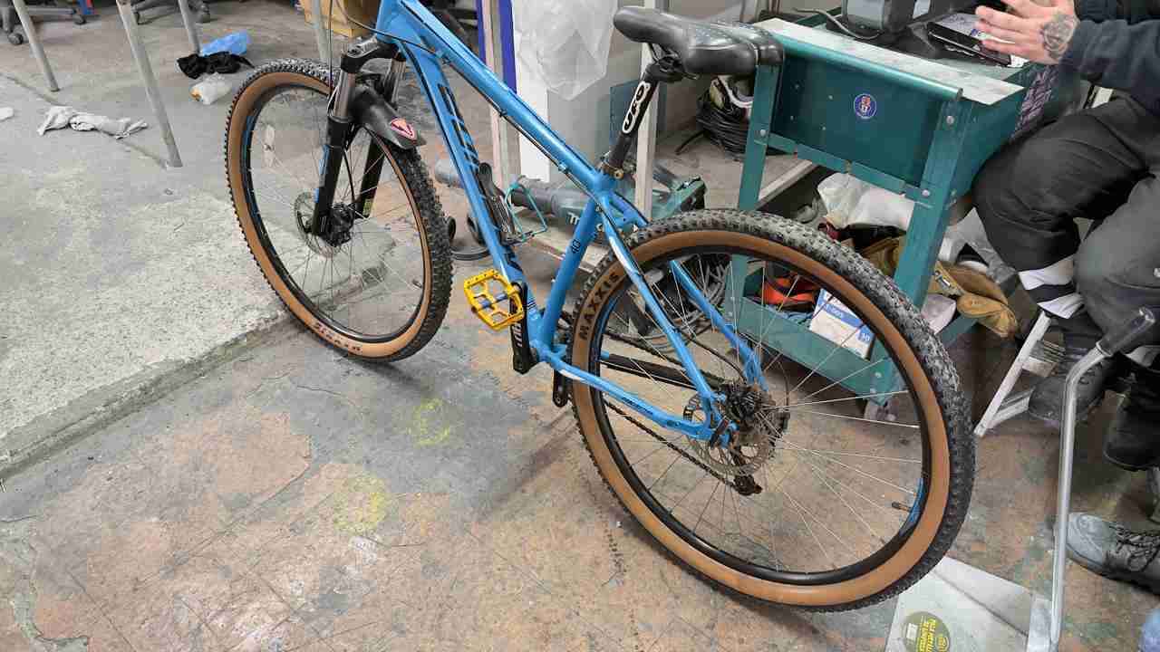 Bicicleta marca MERIDA BIG NINE - 1