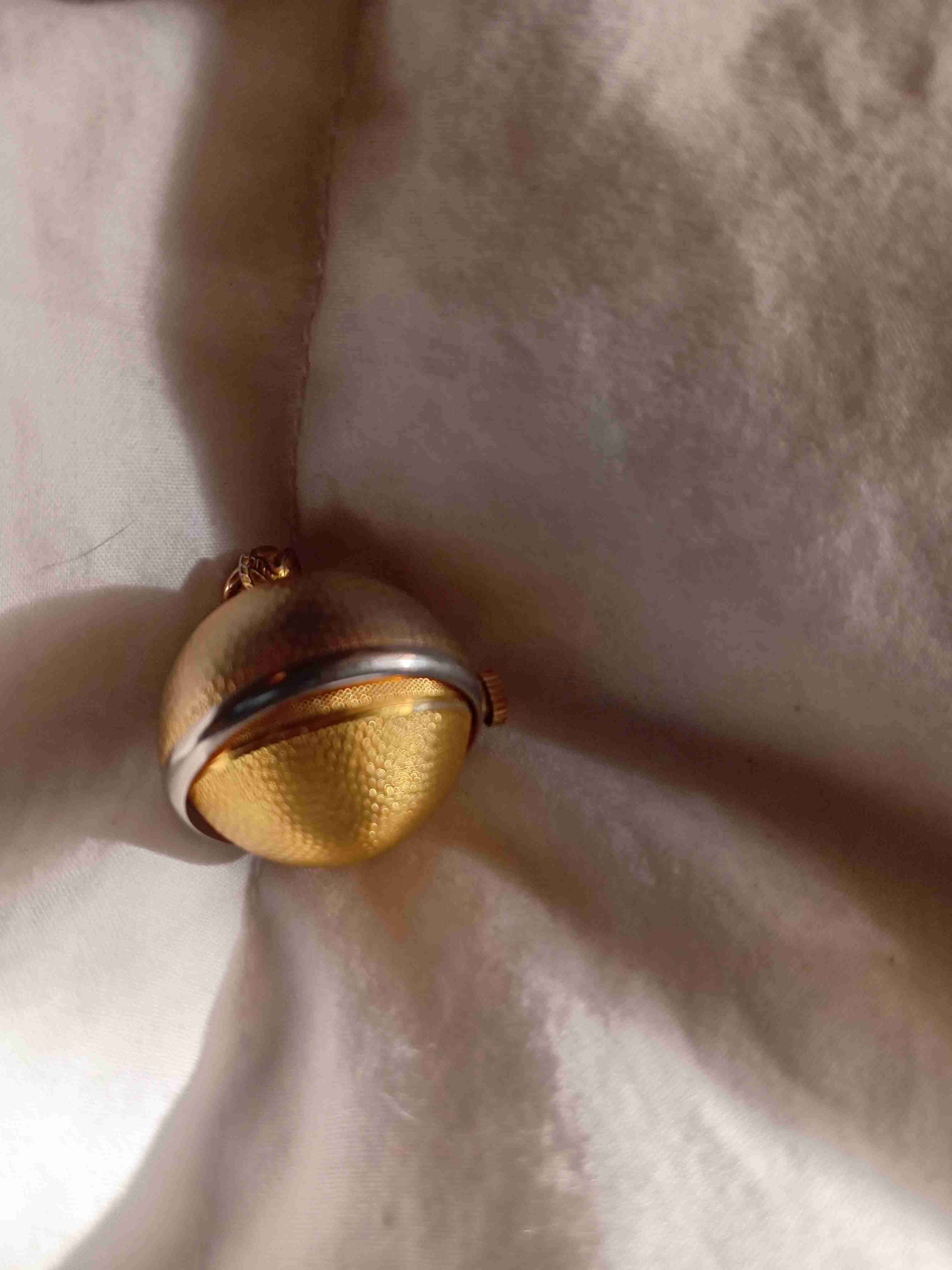 Reloj suizo de bolsillo clásico bintage dorado - 2