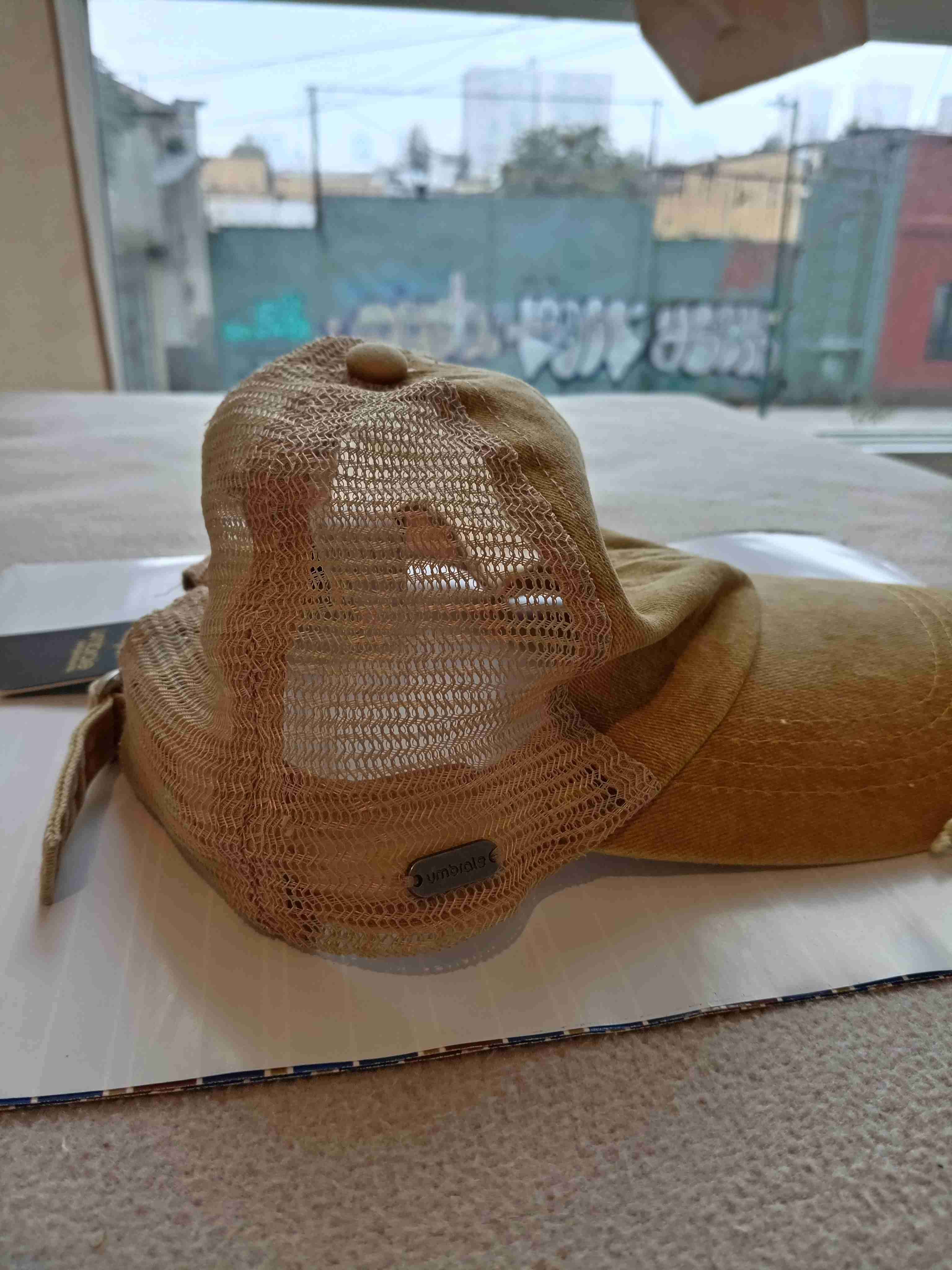 Gorra beige desgastada - 2