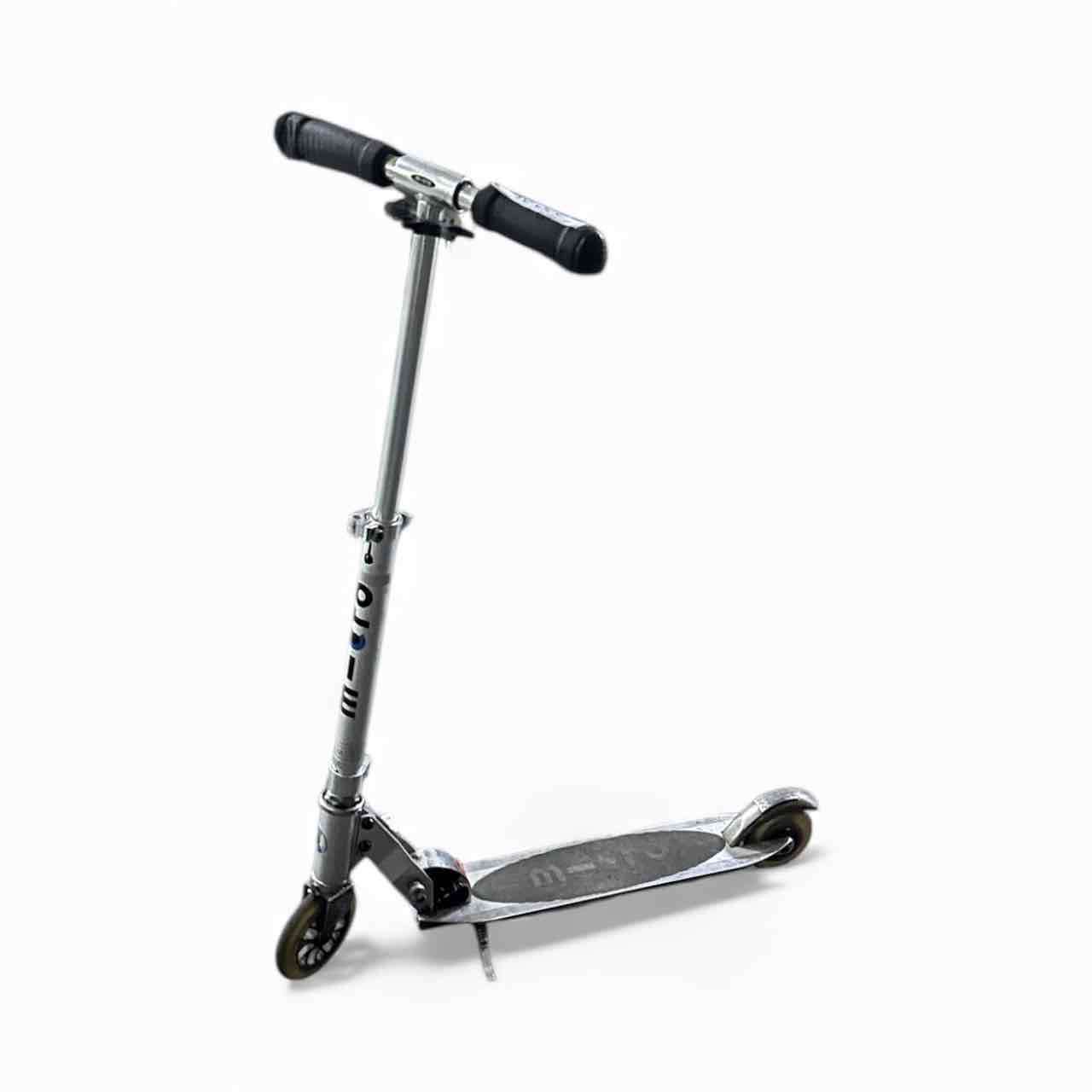 Scooter plegable de aluminio, marca Micro - 1