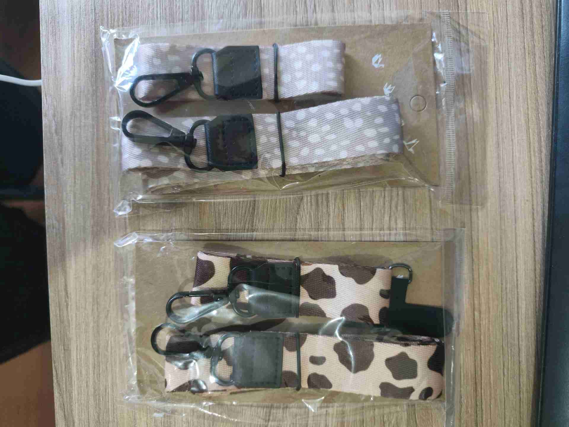 Strap para credenciales, llaves y celular - miniatura 3