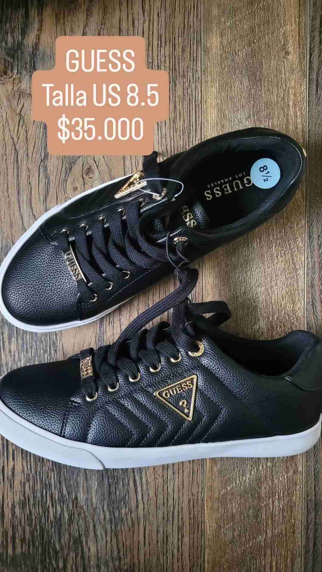 Zapatillas negras GUESS