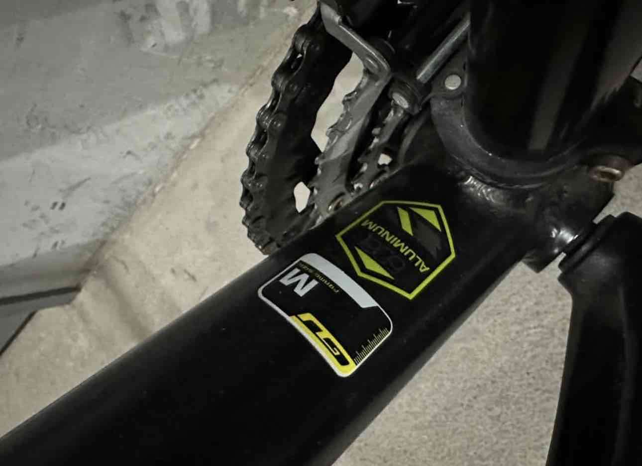 Bicicleta  GT Avalanche 29 - miniatura 3