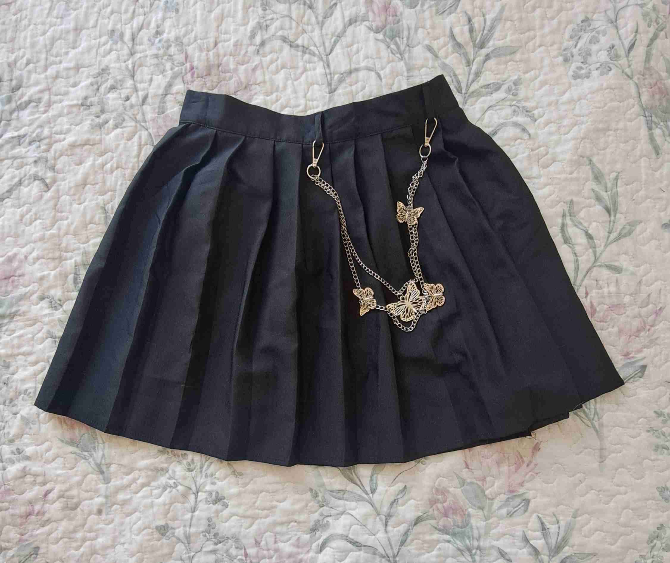 Falda plisada negra con cadena - miniatura 1