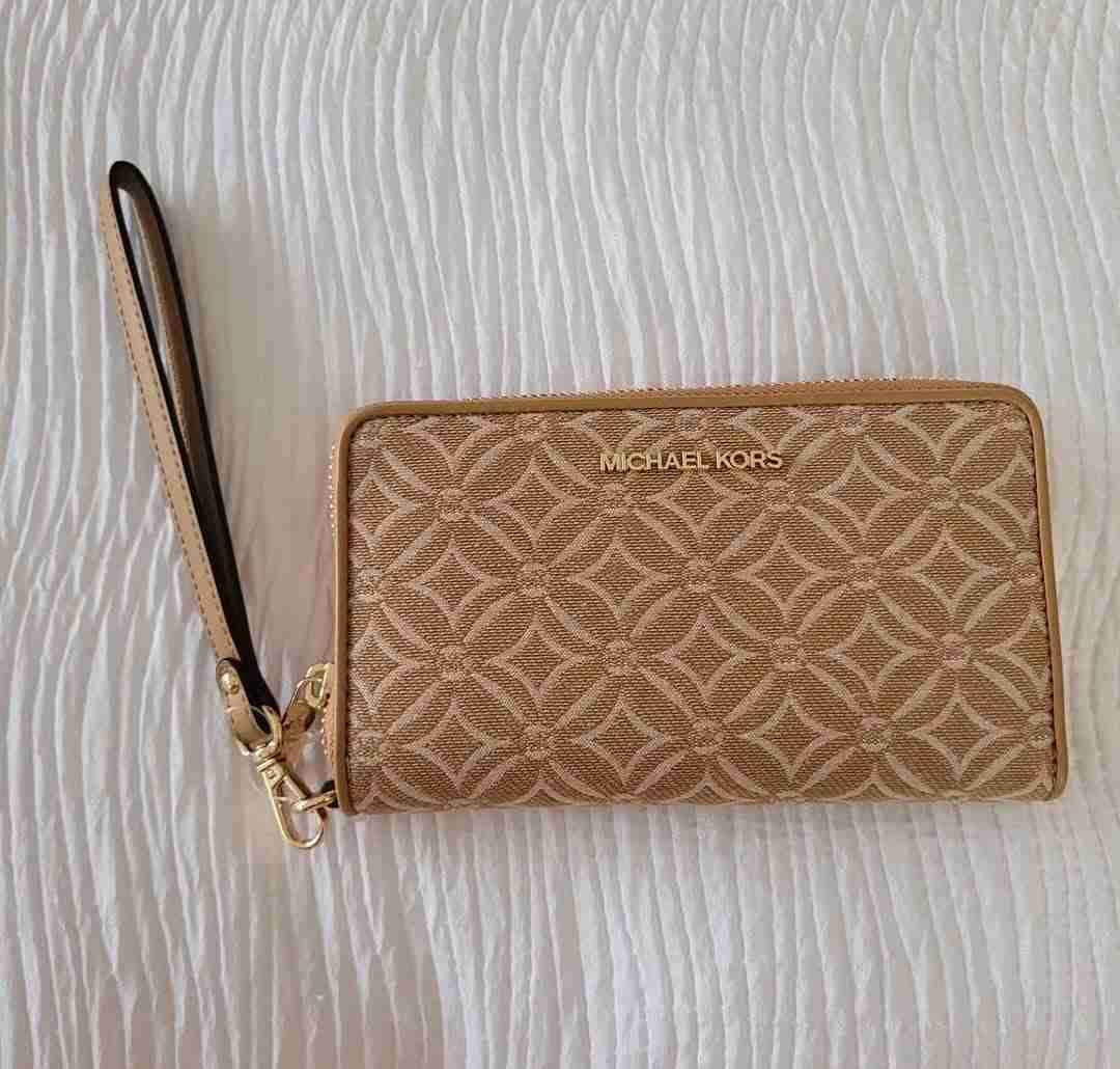 Billetera Michael Kors beige NUEVA
