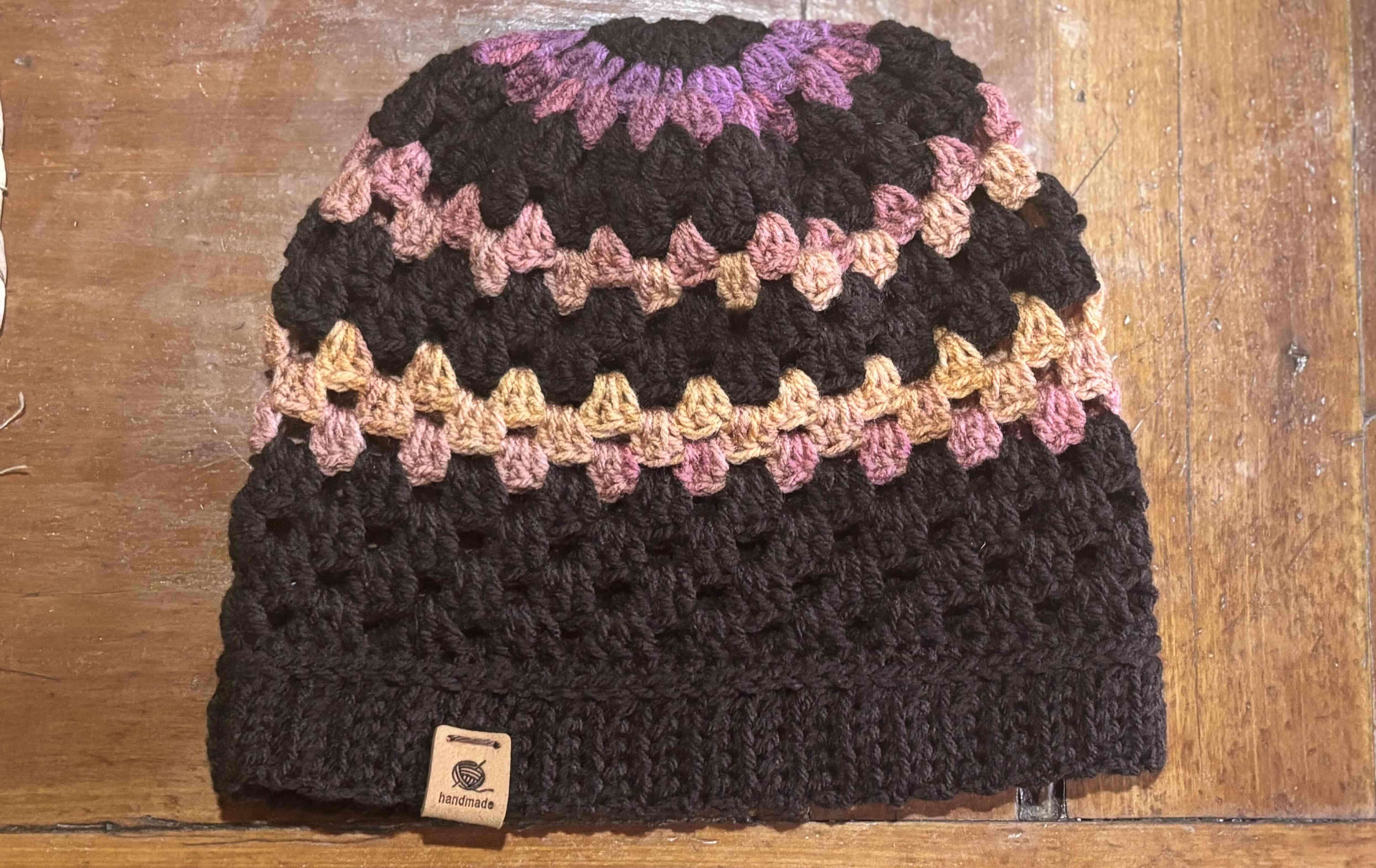 Gorro tejido a crochet - miniatura 6