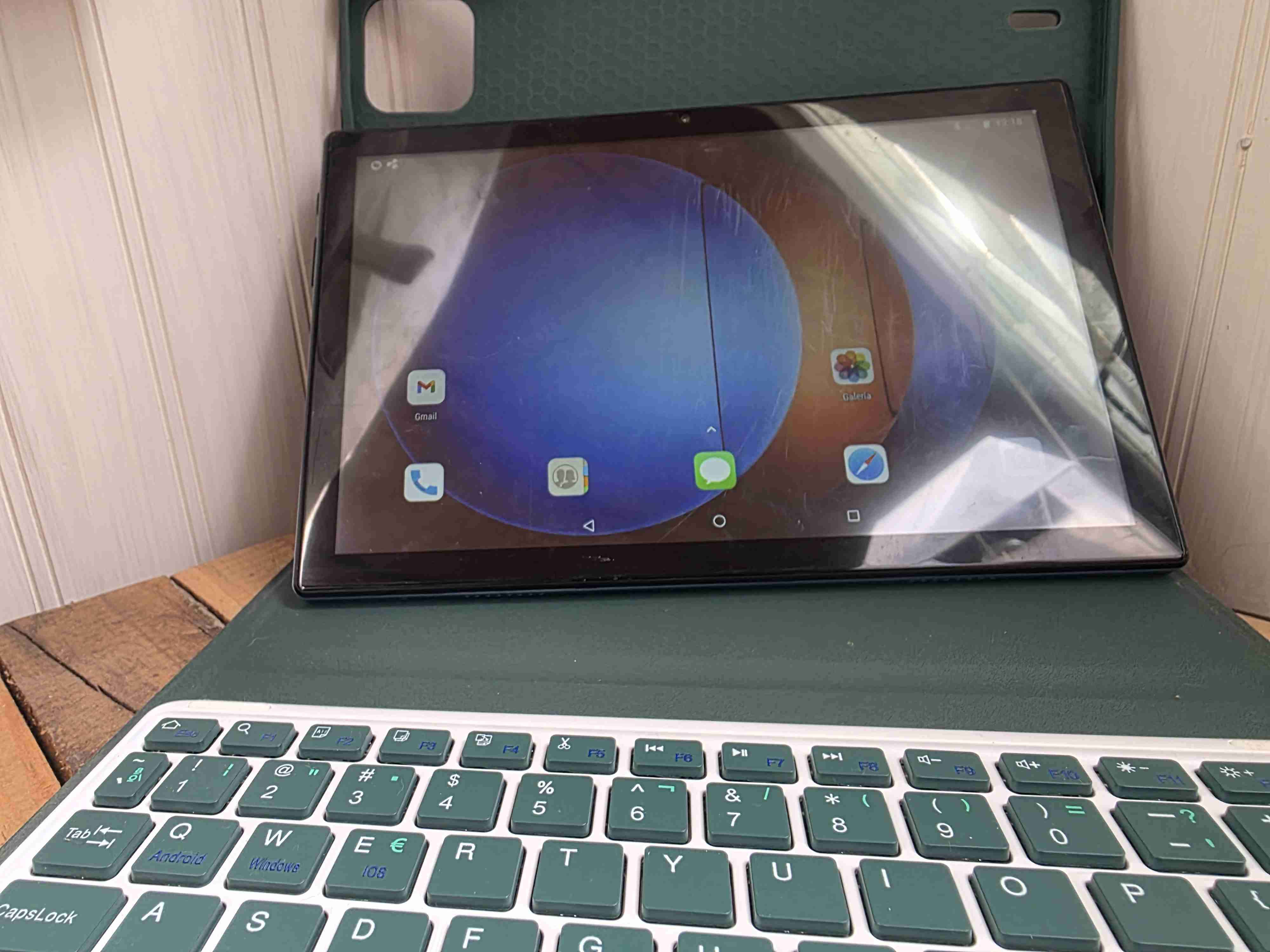 Tablet con teclado y lápiz - miniatura 4