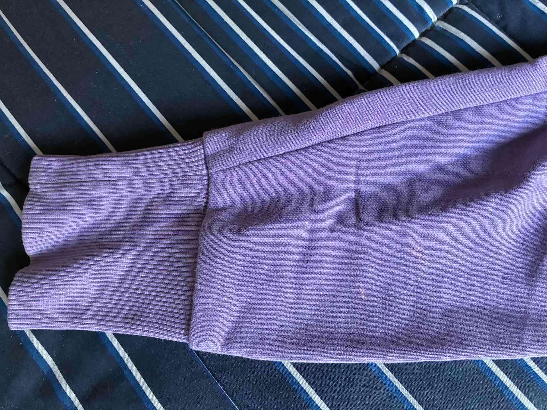 Polerón morado, marca Puma, talla S - miniatura 4