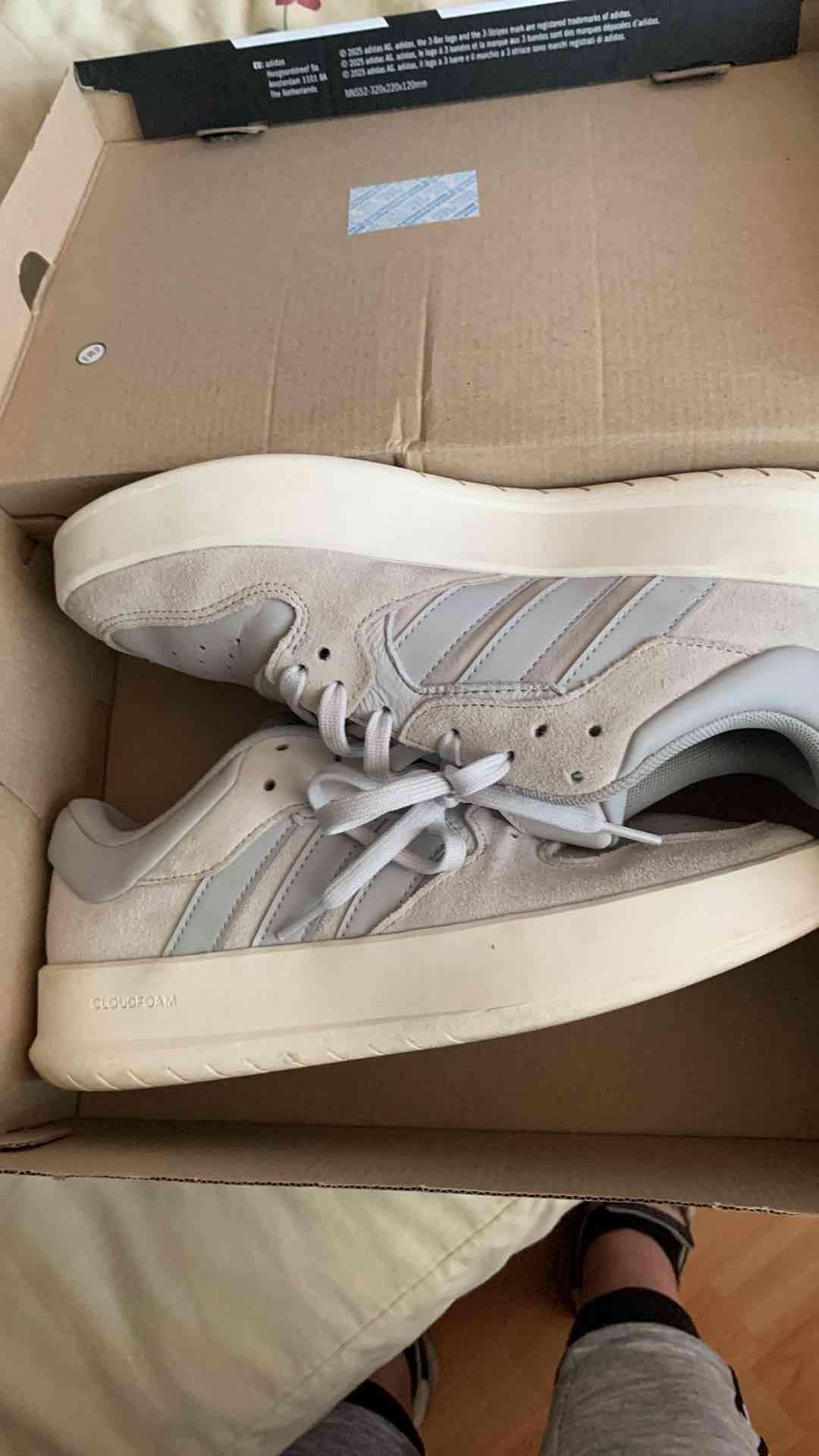 Zapatillas deportivas blancas - miniatura 3