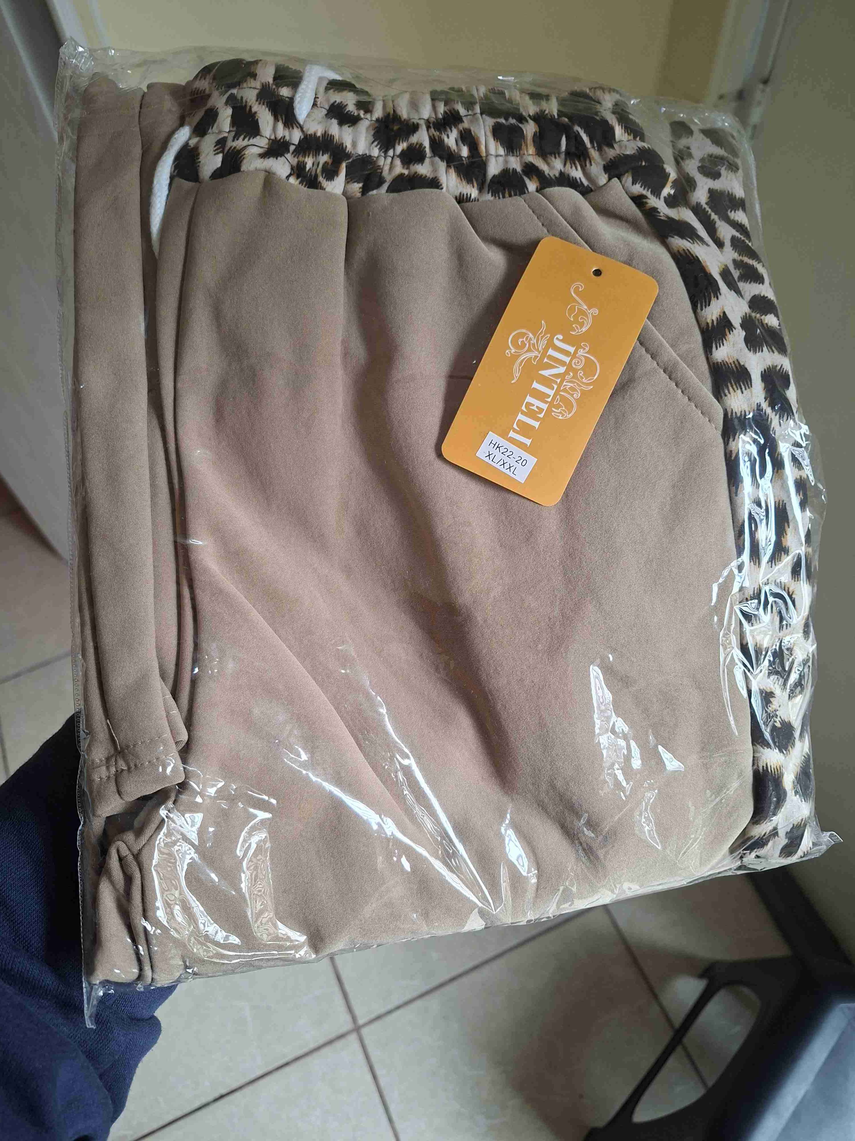 Buzo forrado animal print nuevo - miniatura 2