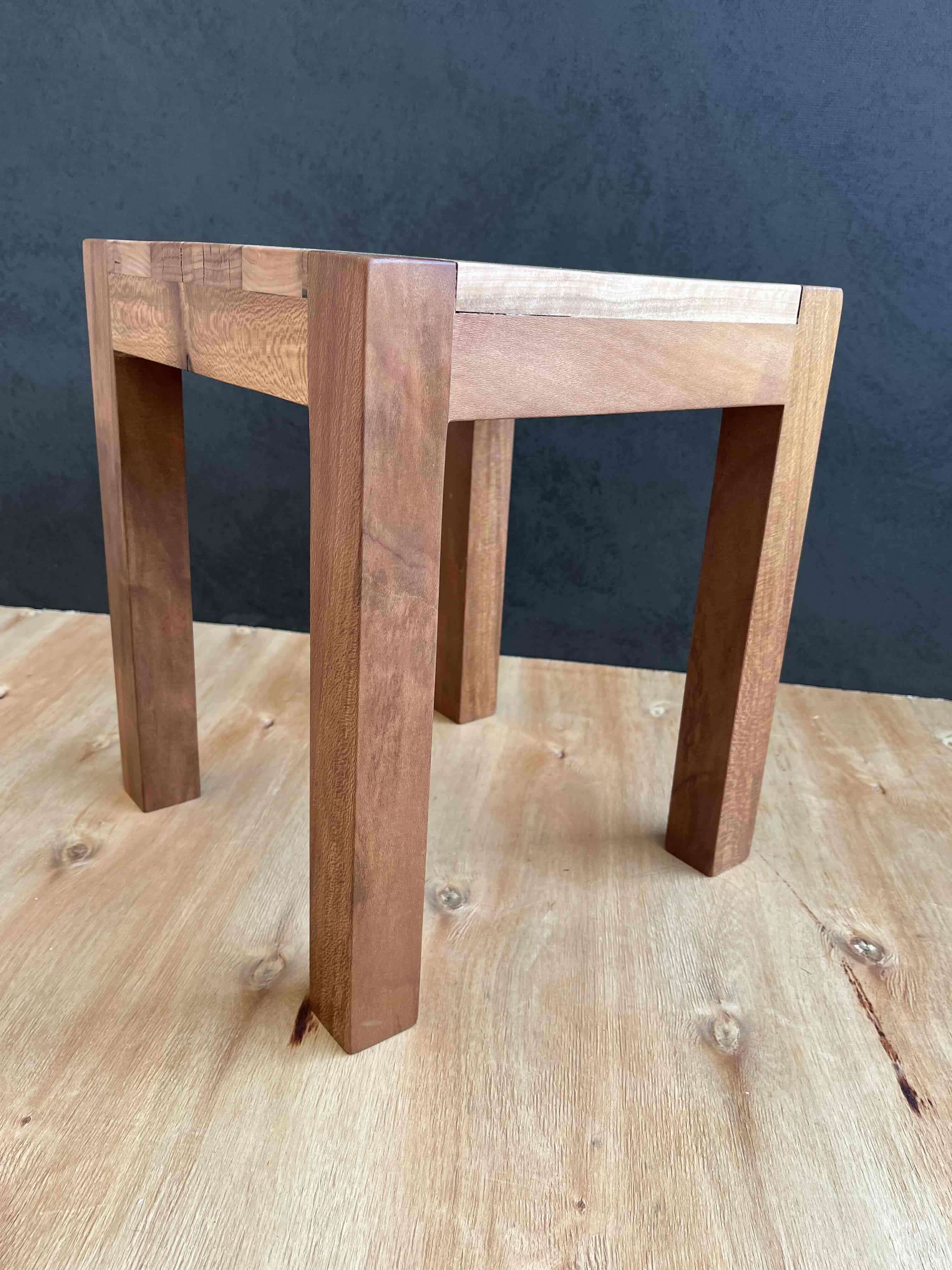 Banco de madera sólido - 1