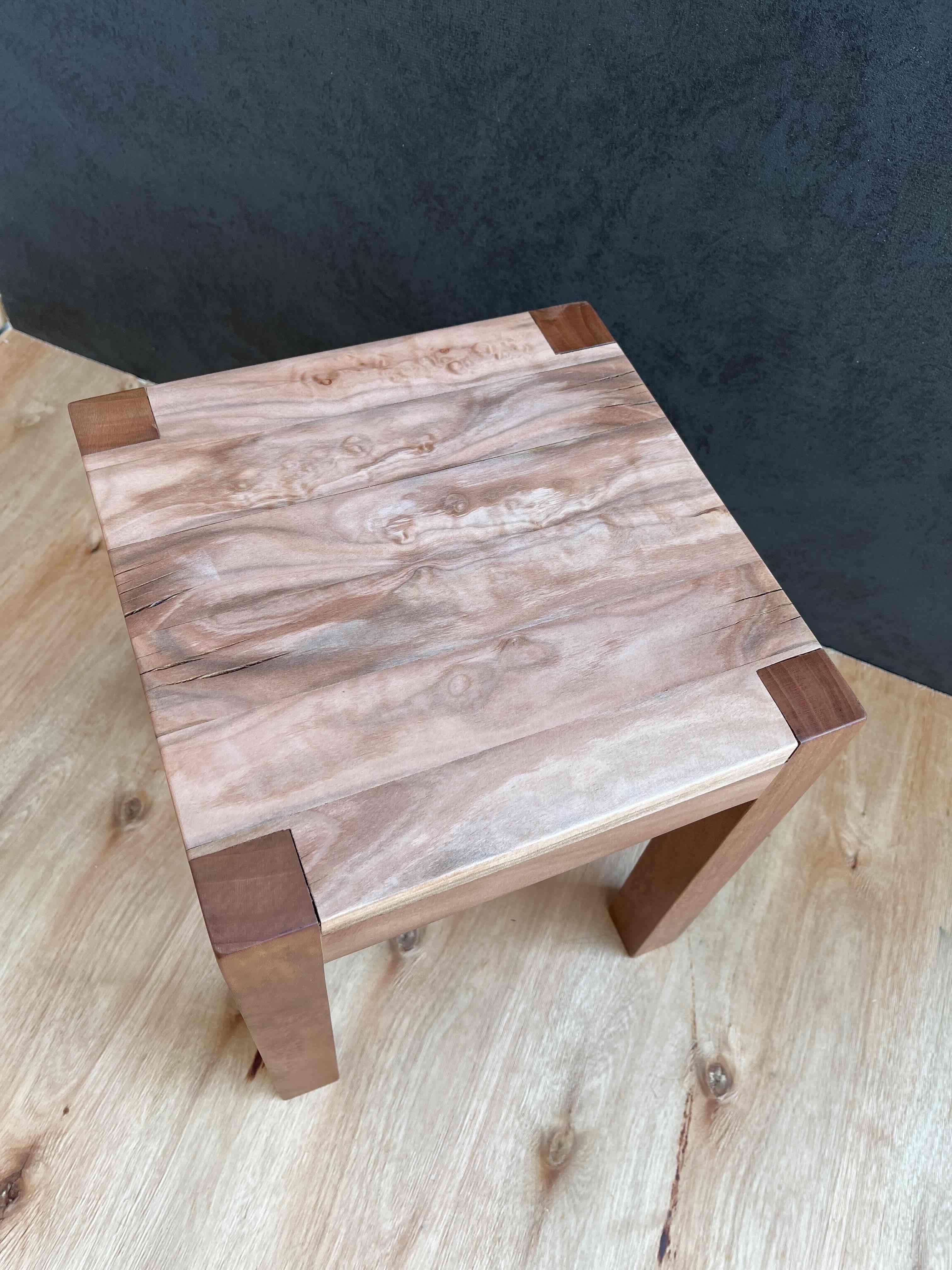 Banco de madera sólido - 2