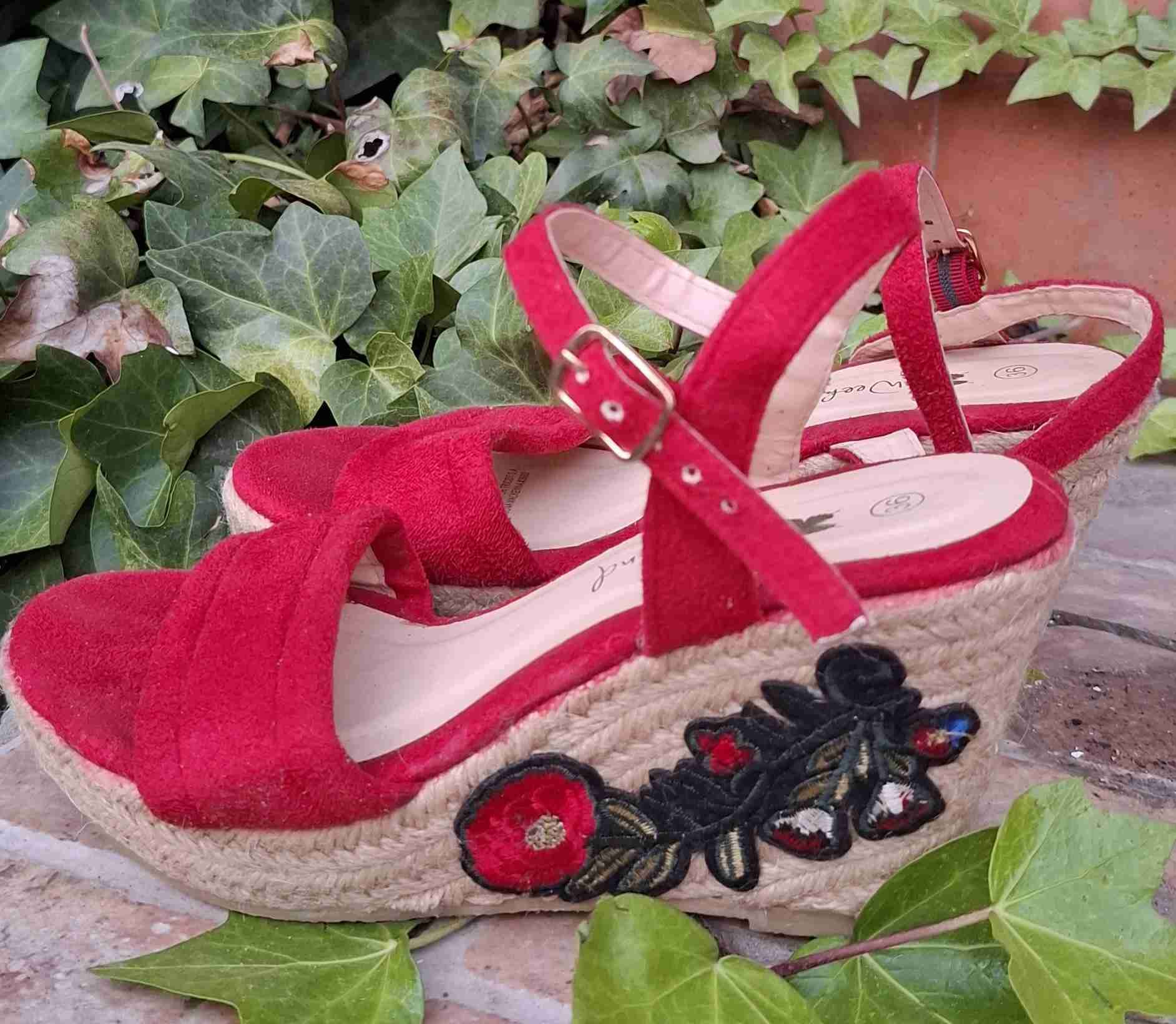 Sandalias rojas Weekend - miniatura 2