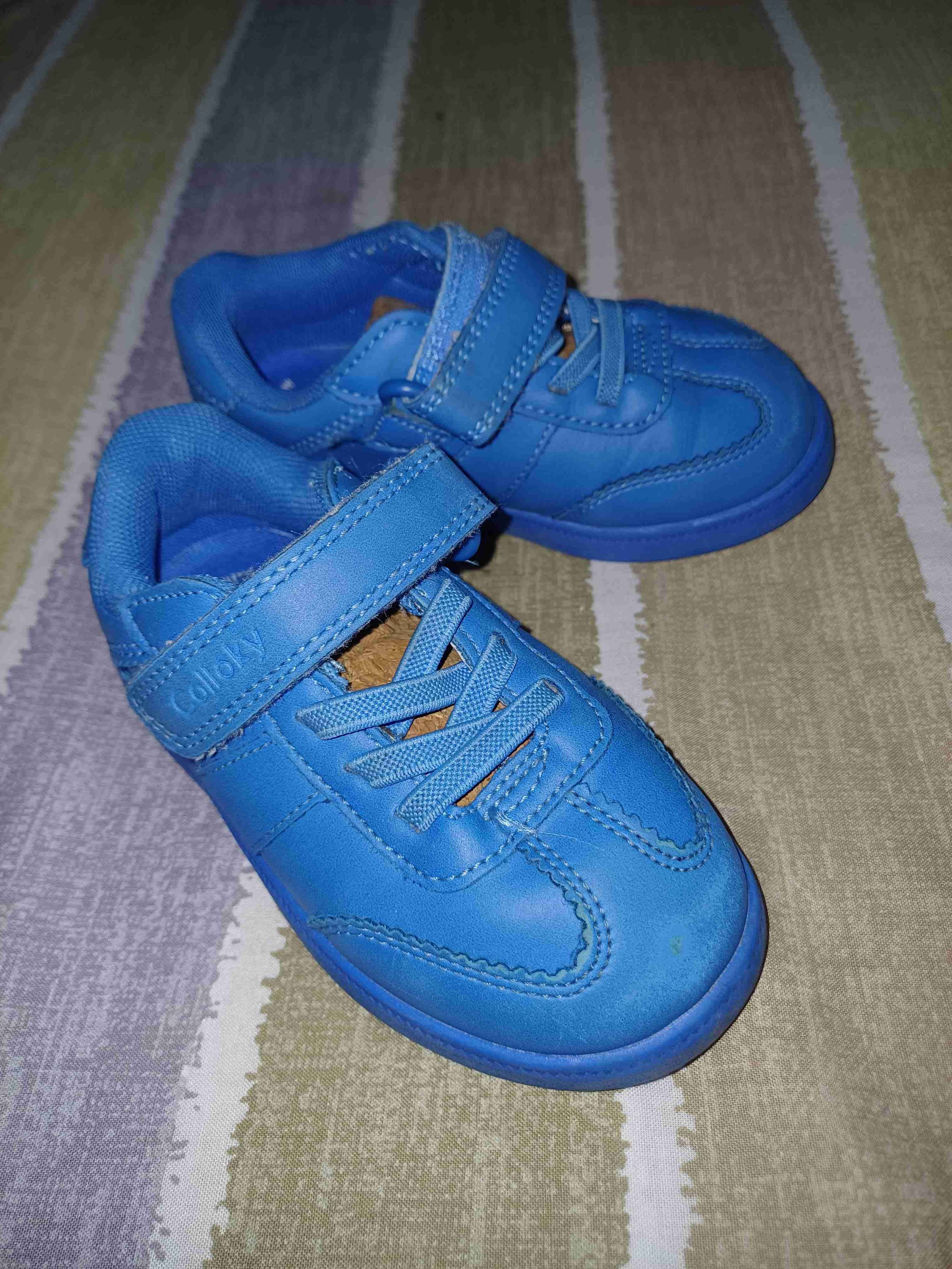 Zapatos infantiles azules