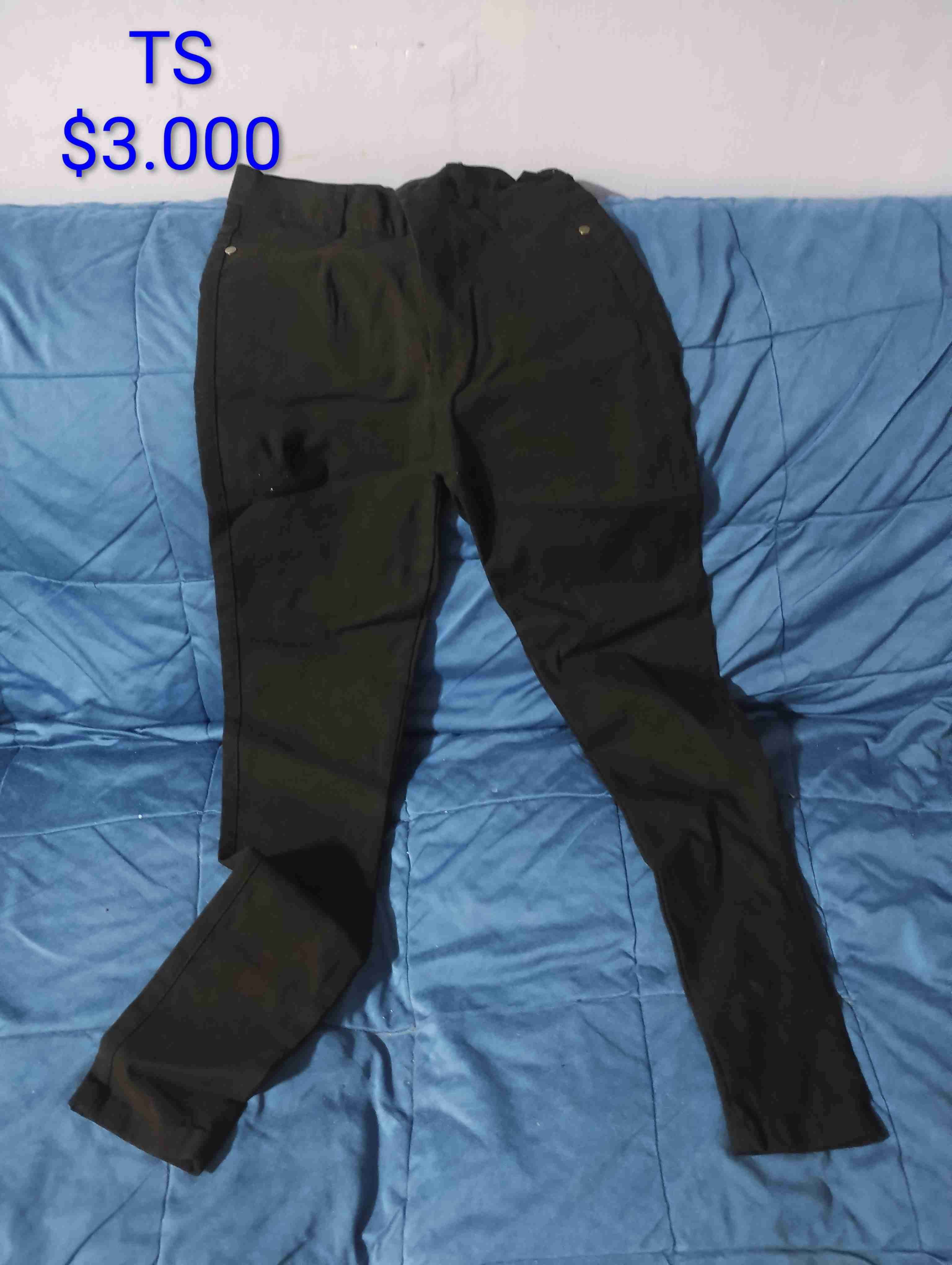 Pantalón negro de vestir