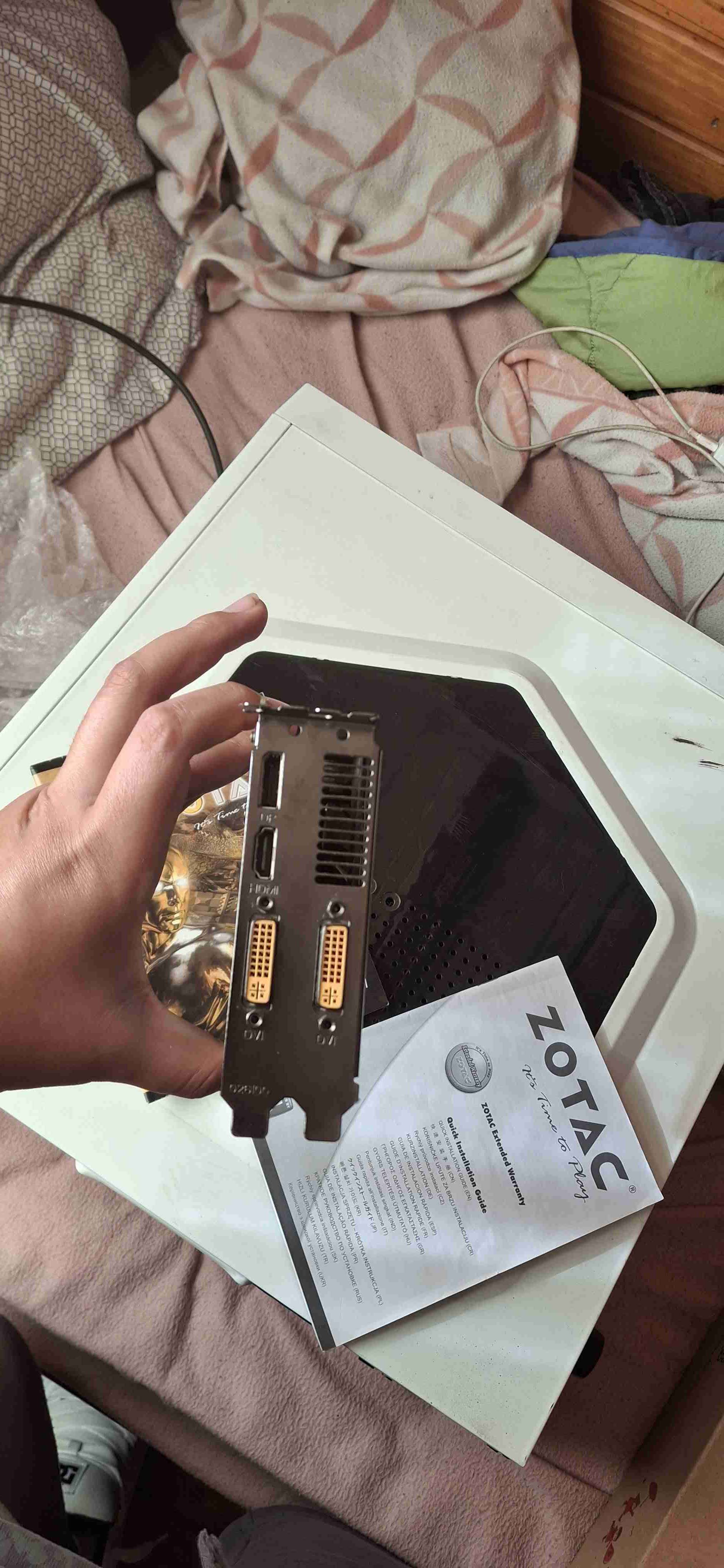 Tarjeta gráfica Zotac con manual - miniatura 5