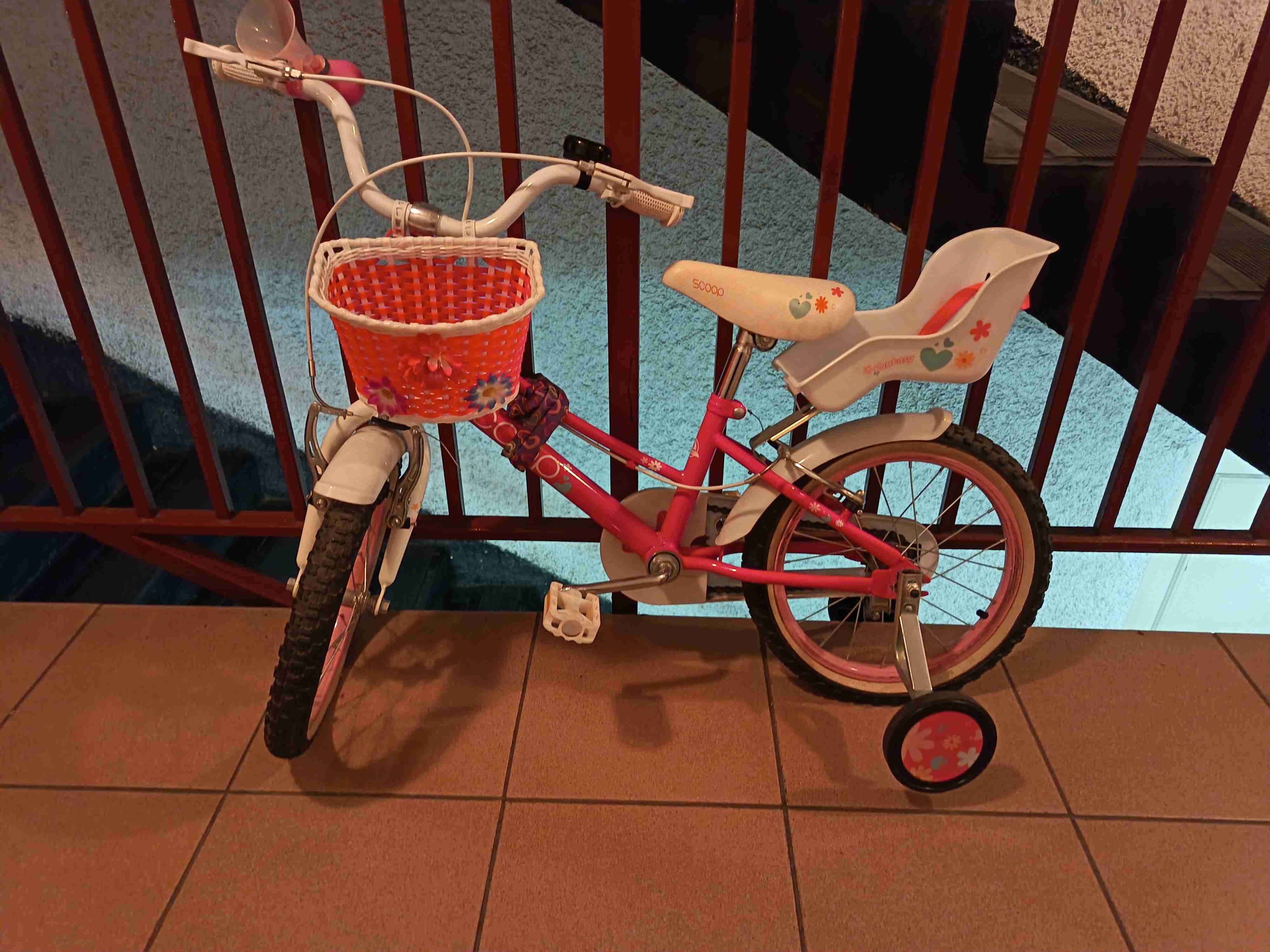 Bicicleta infantil rosada - 1