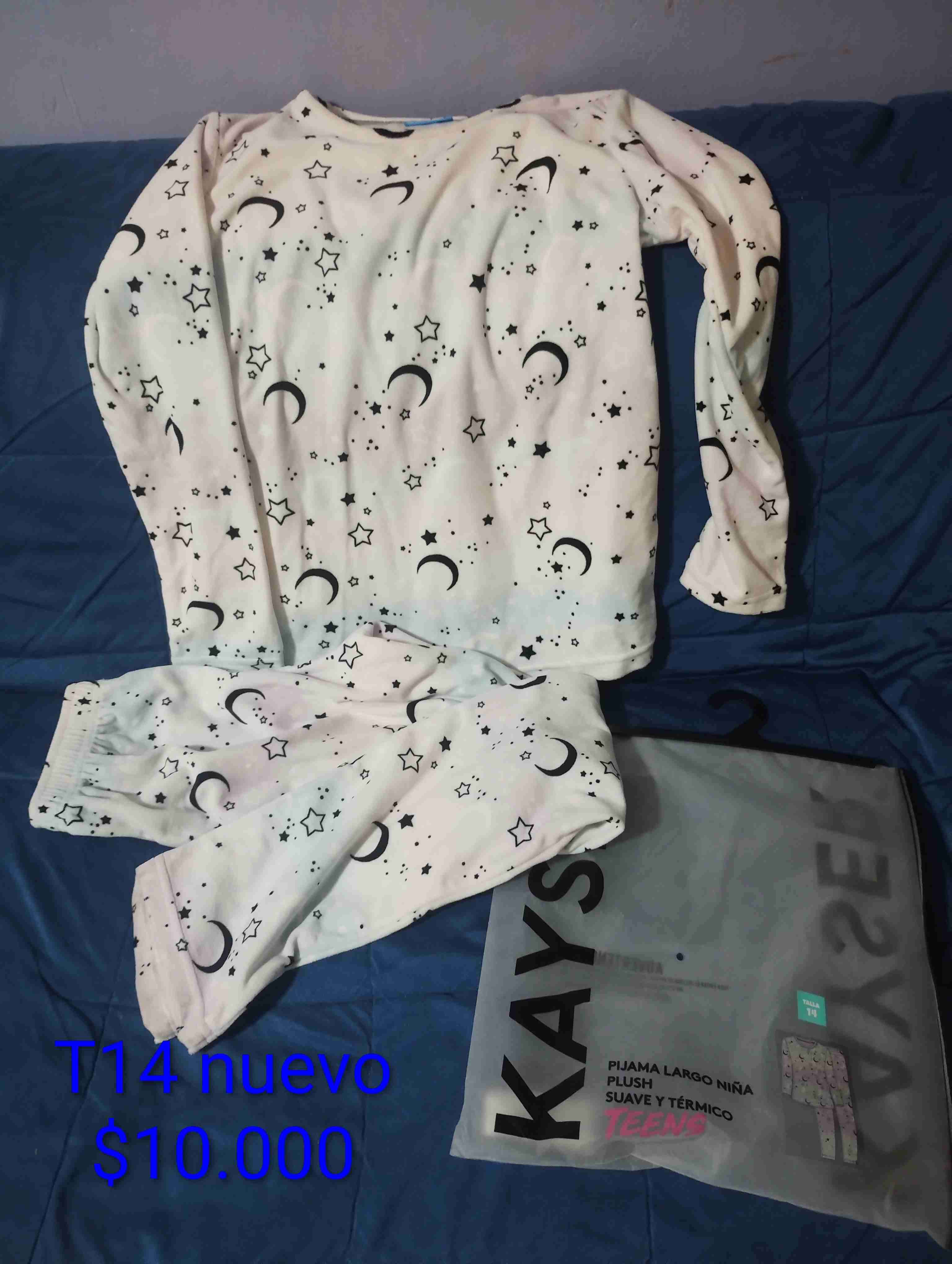 Pijama niña estampado estrellas