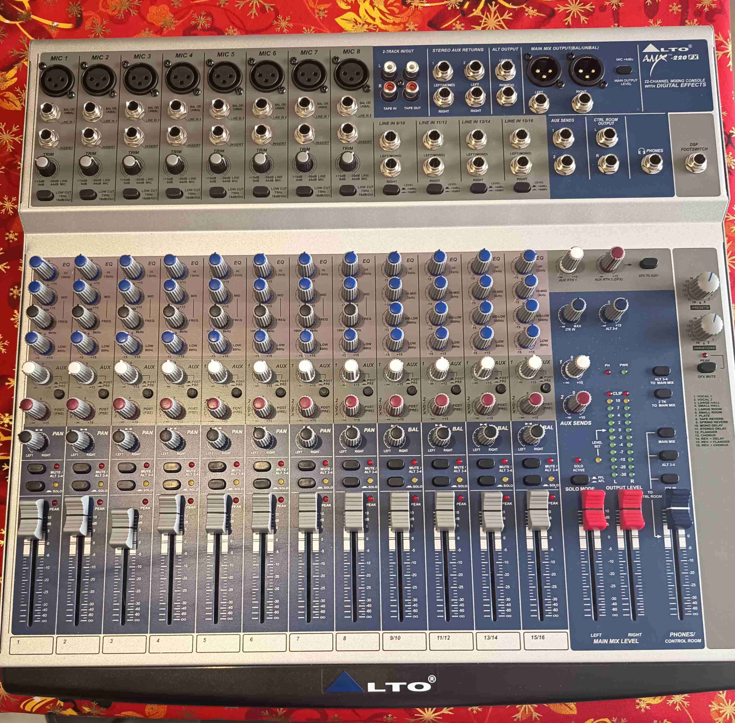 Mezcladora 22 canales Alto con efecto - 5