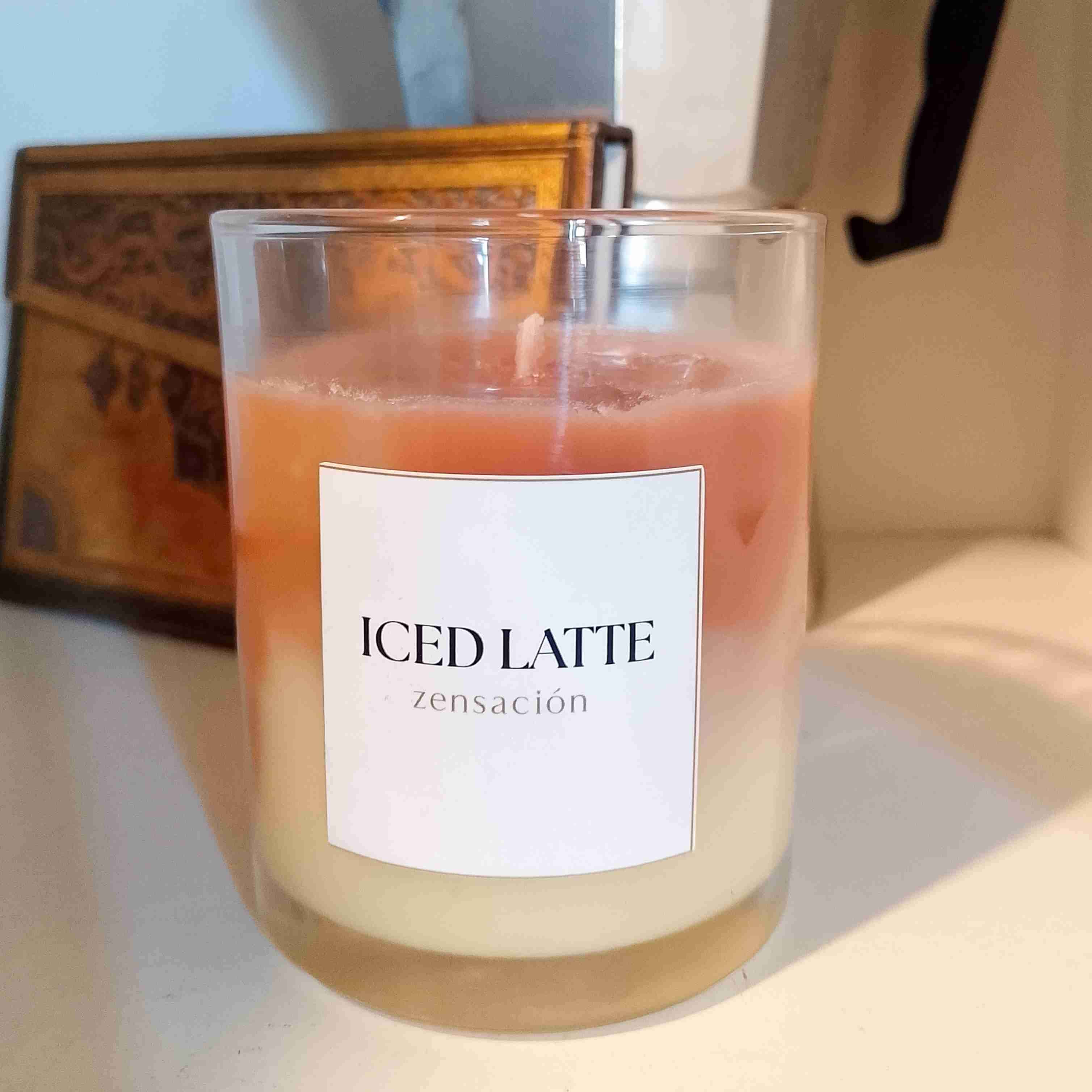 Vela aromática aesthetic iced latte - miniatura 3