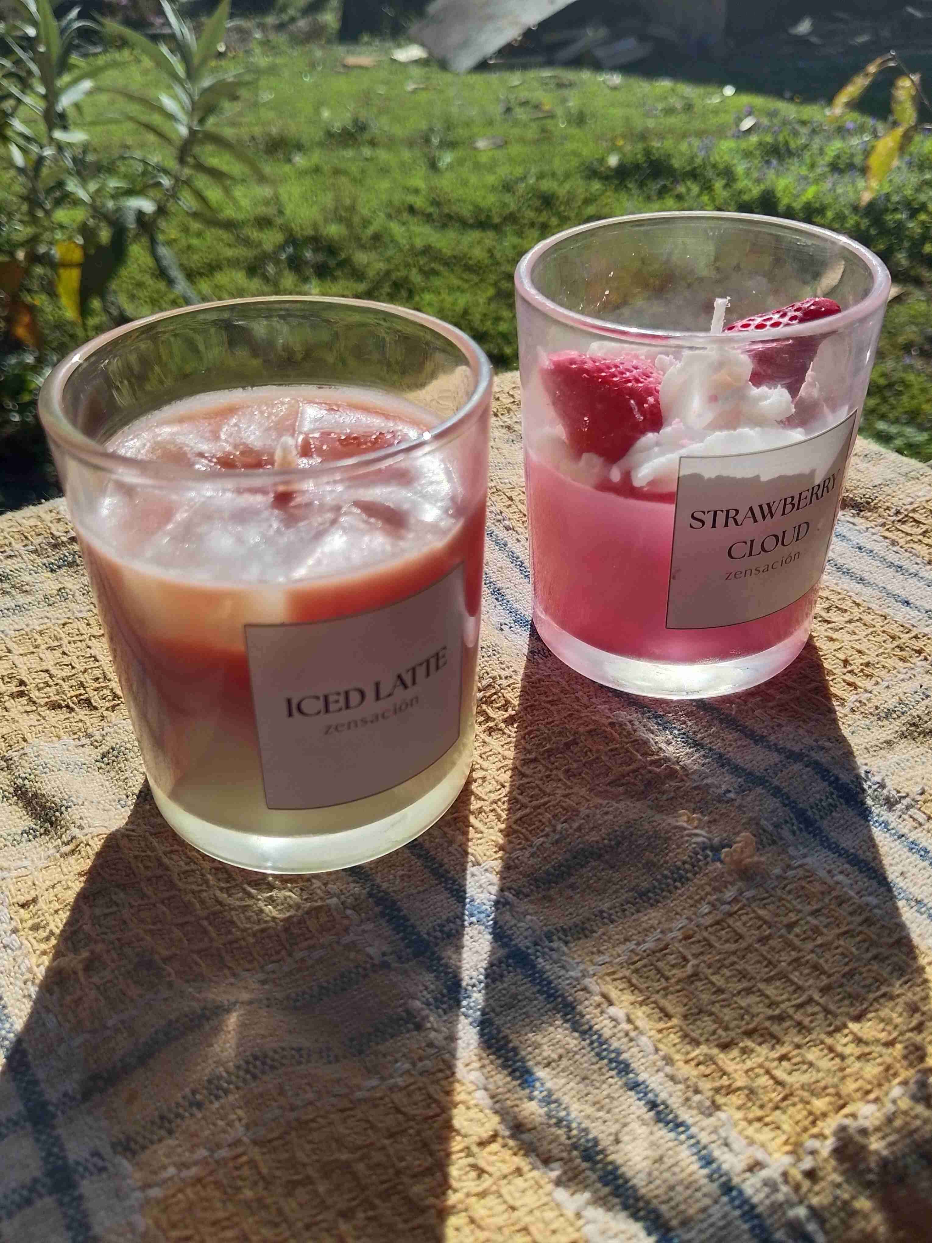 Velas aromáticas Iced Latte y Strawberry Cloud - miniatura 2