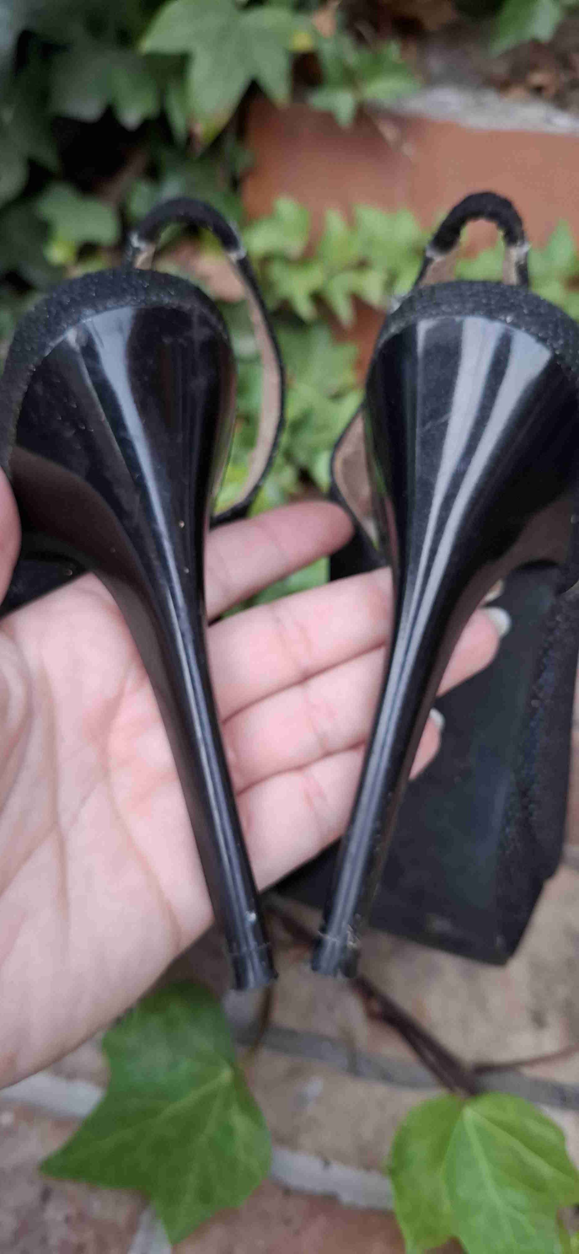 Sandalias negras de tacón alto - 3