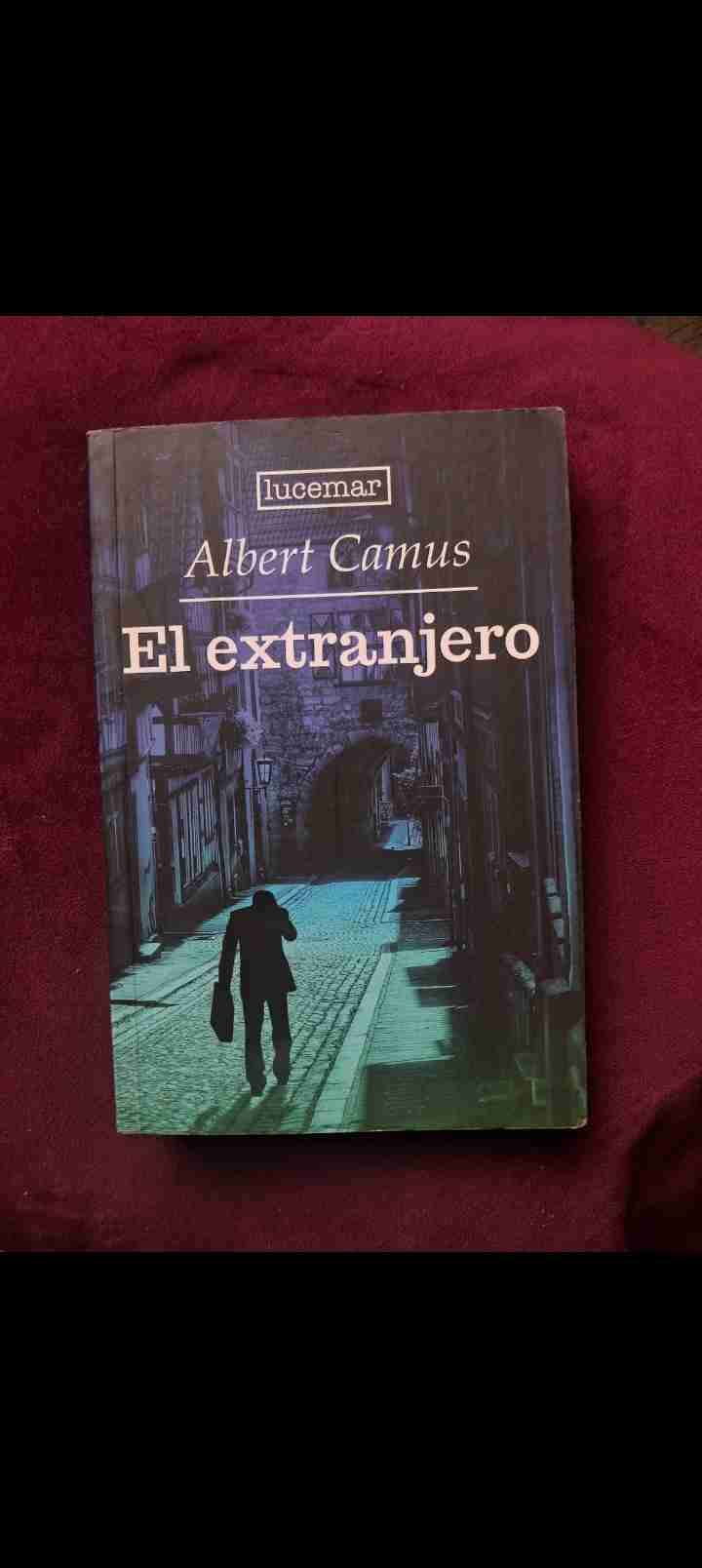 Libro El Extranjero Albert Camus - miniatura 1